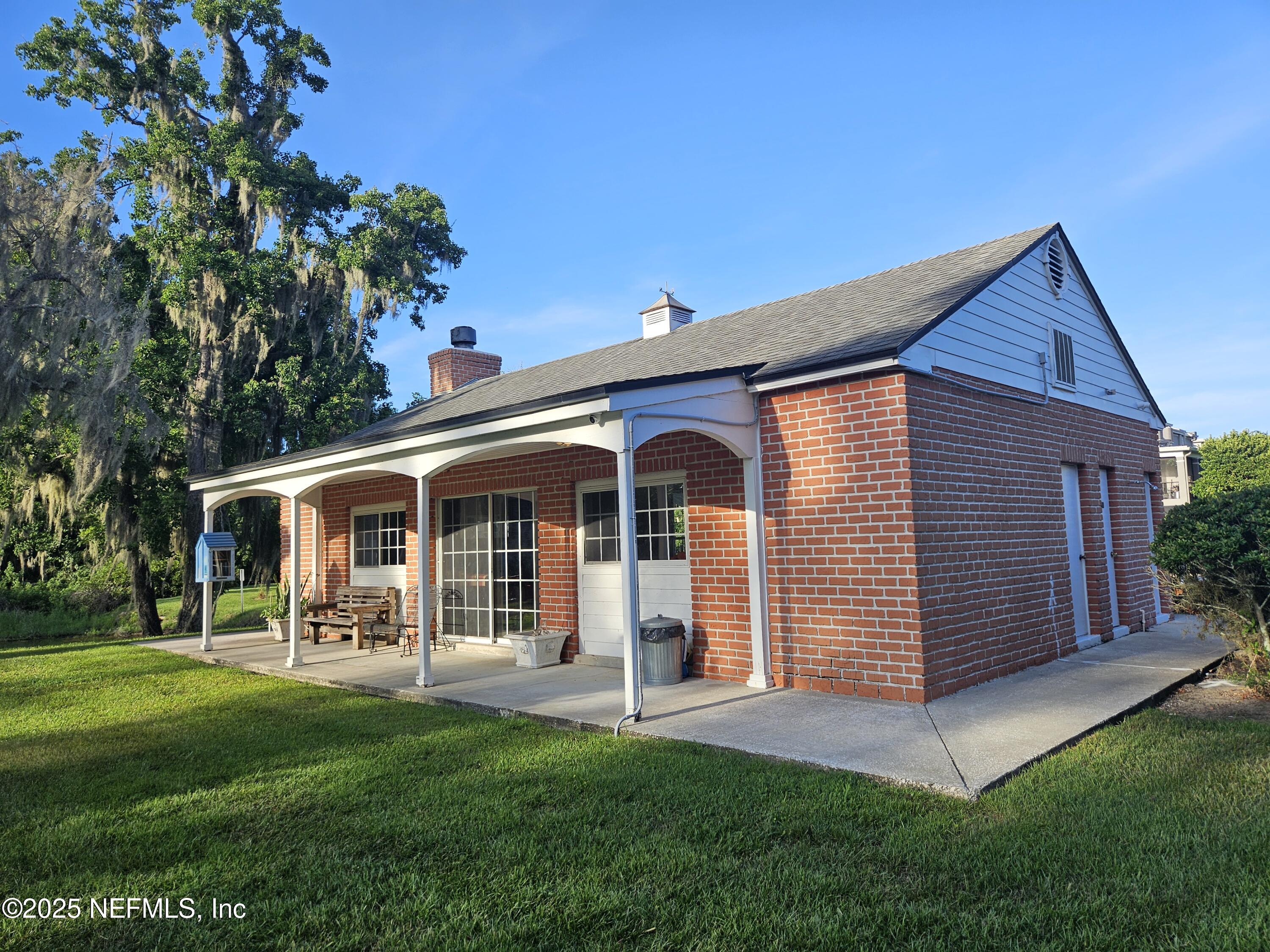 4319 PLAZA GATE Lane 202