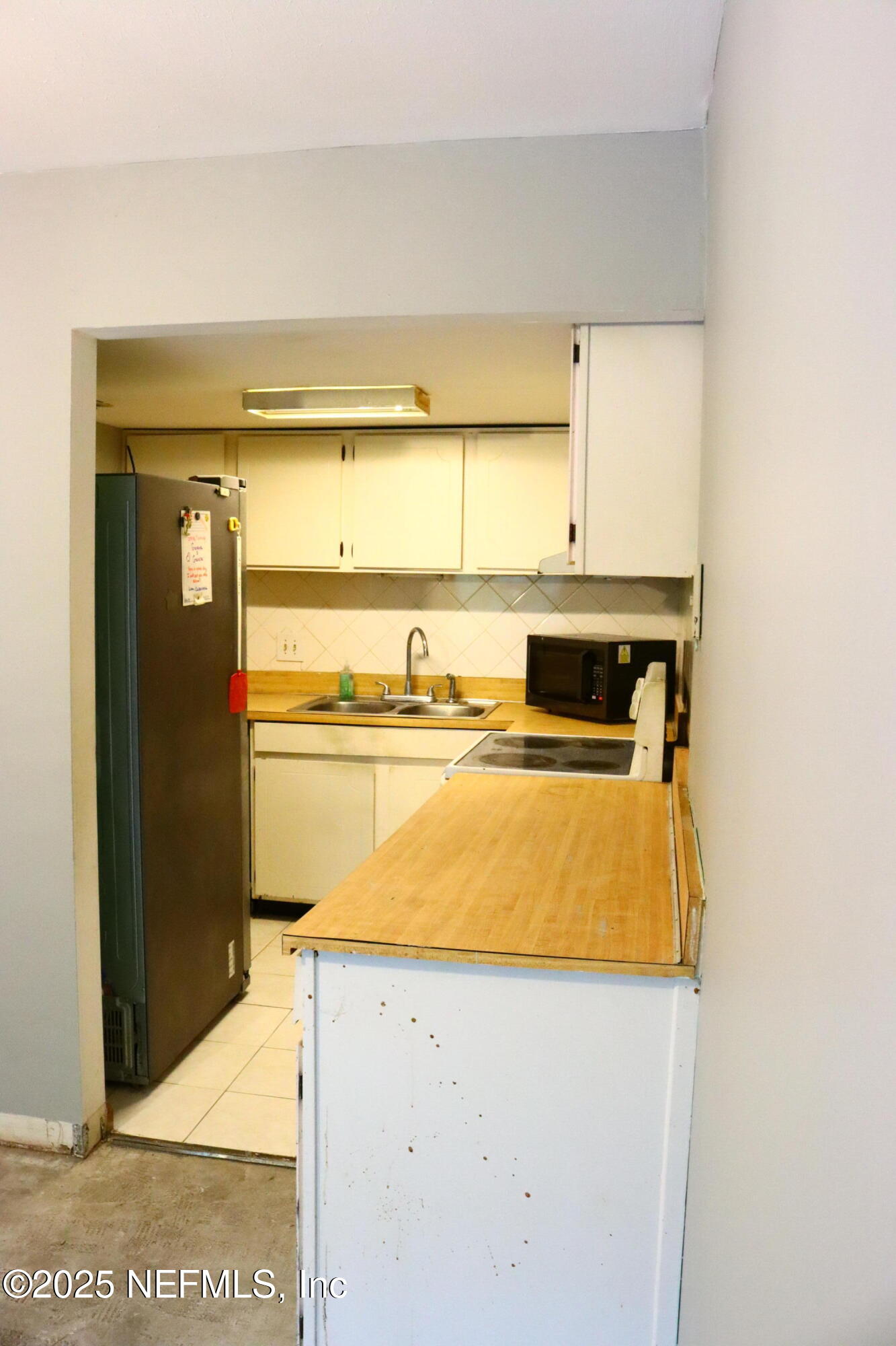 4319 PLAZA GATE Lane 202