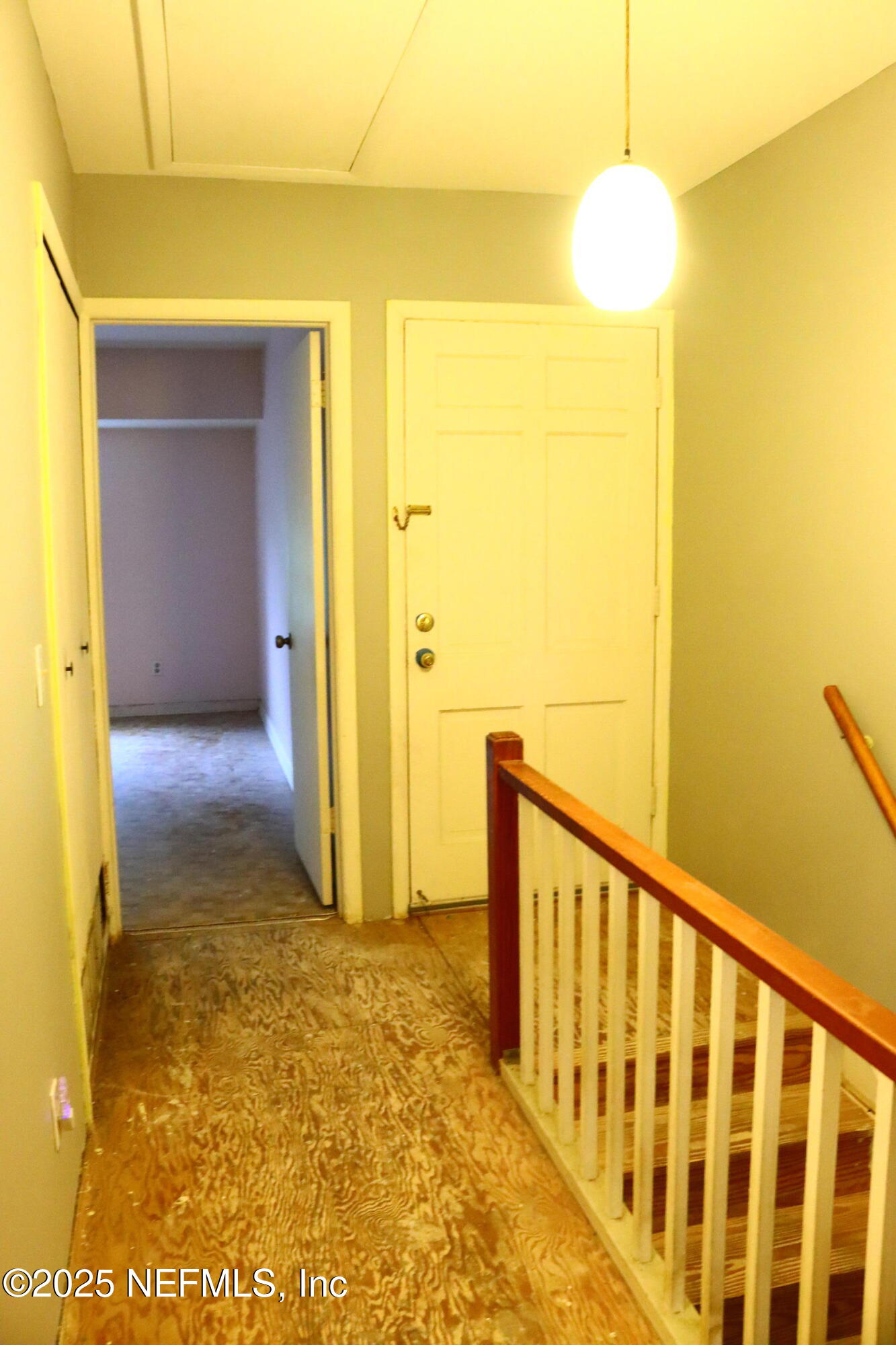 4319 PLAZA GATE Lane 202