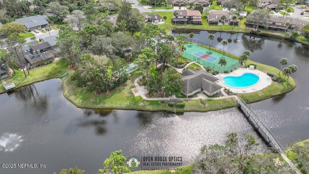 195 DEER LAKE Circle