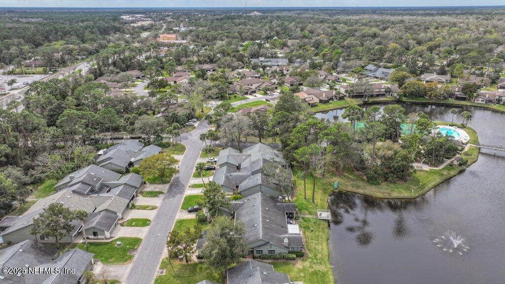 195 DEER LAKE Circle