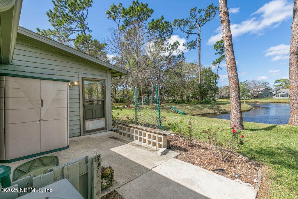 195 DEER LAKE Circle