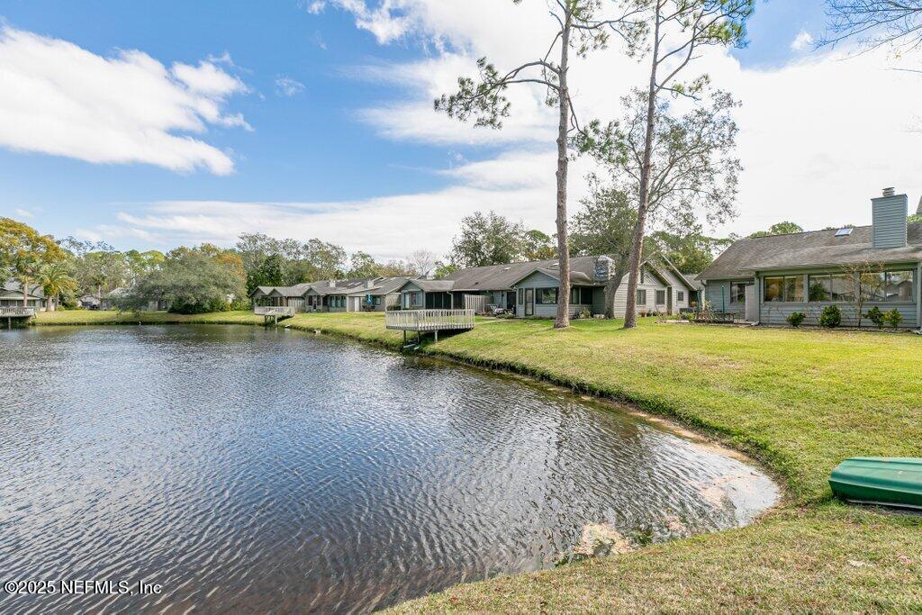 195 DEER LAKE Circle