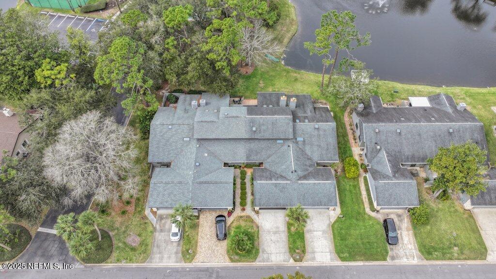 195 DEER LAKE Circle