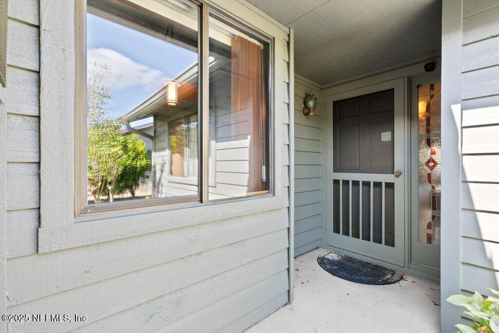 195 DEER LAKE Circle