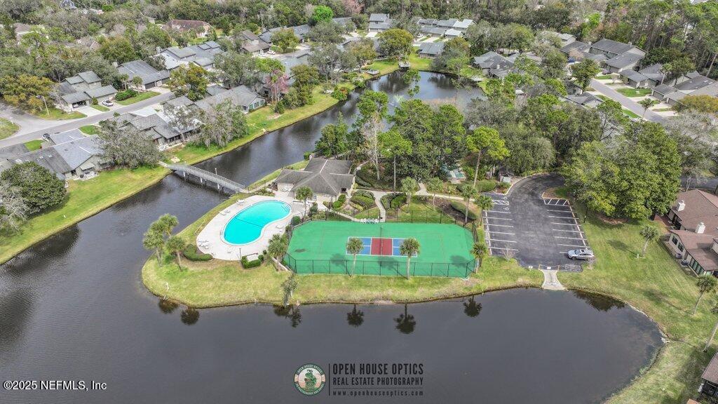 195 DEER LAKE Circle