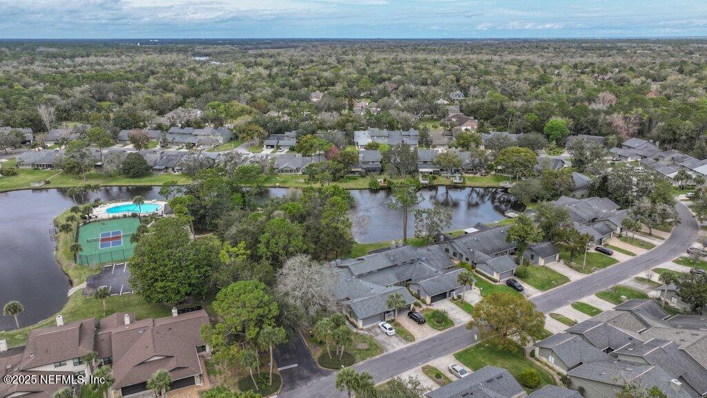 195 DEER LAKE Circle