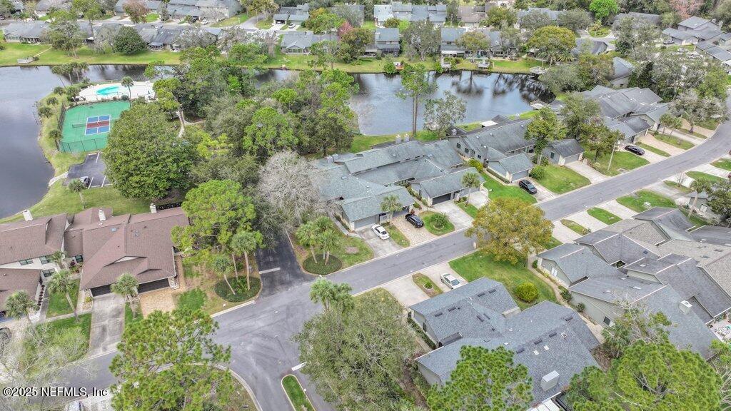 195 DEER LAKE Circle