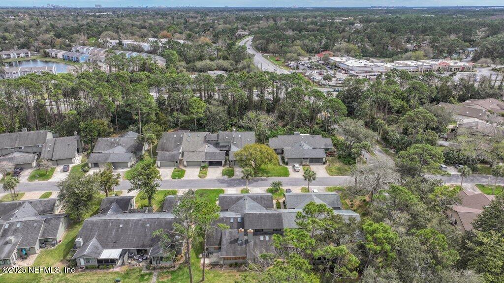 195 DEER LAKE Circle