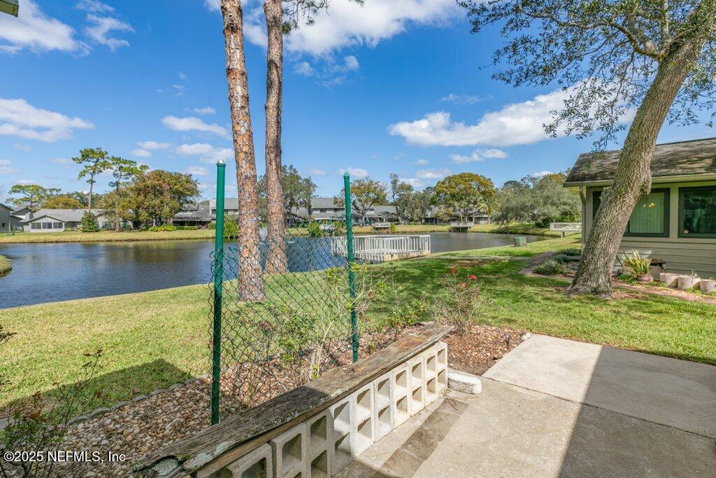 195 DEER LAKE Circle