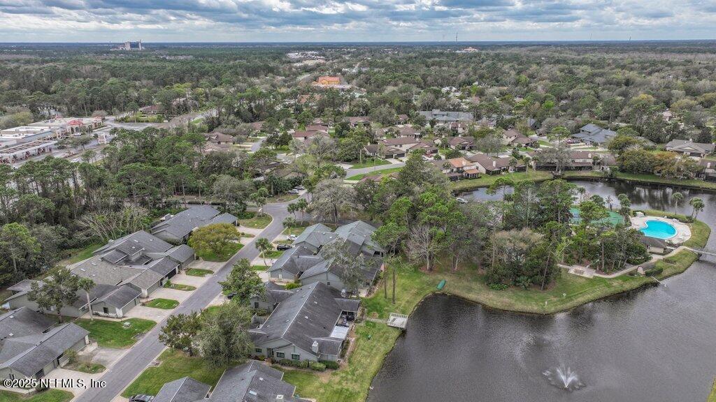 195 DEER LAKE Circle