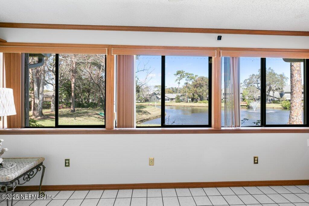 195 DEER LAKE Circle