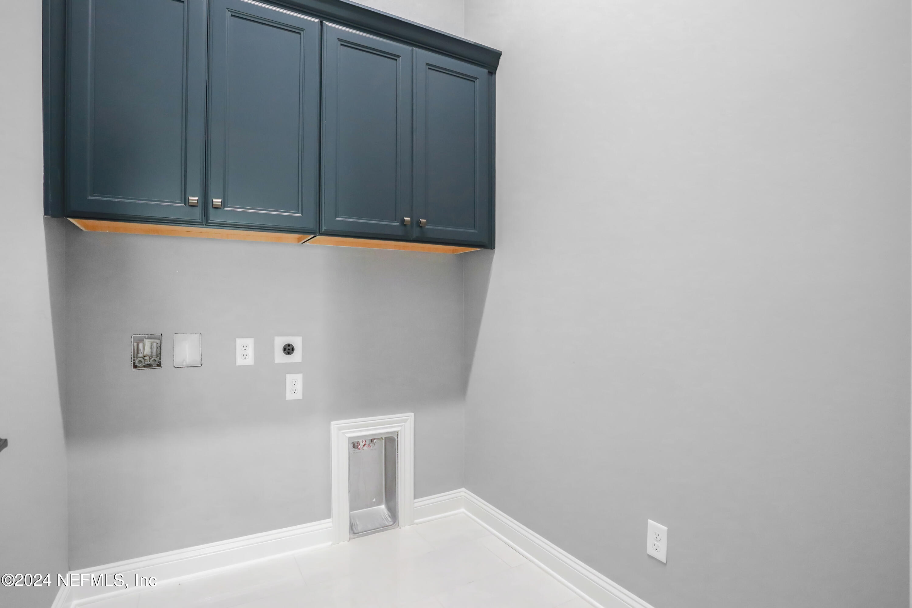 432 AJ MILLS Road