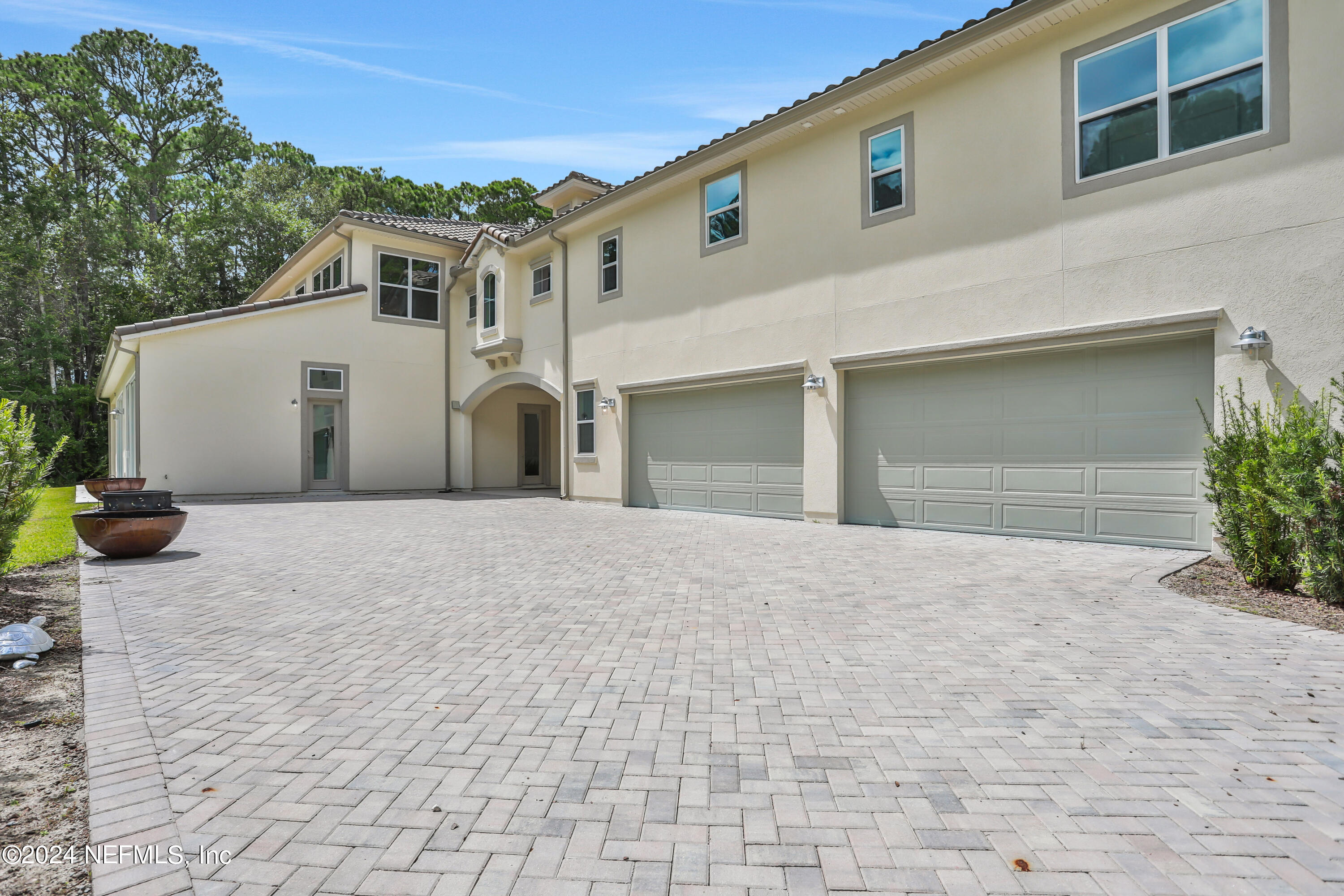 432 AJ MILLS Road