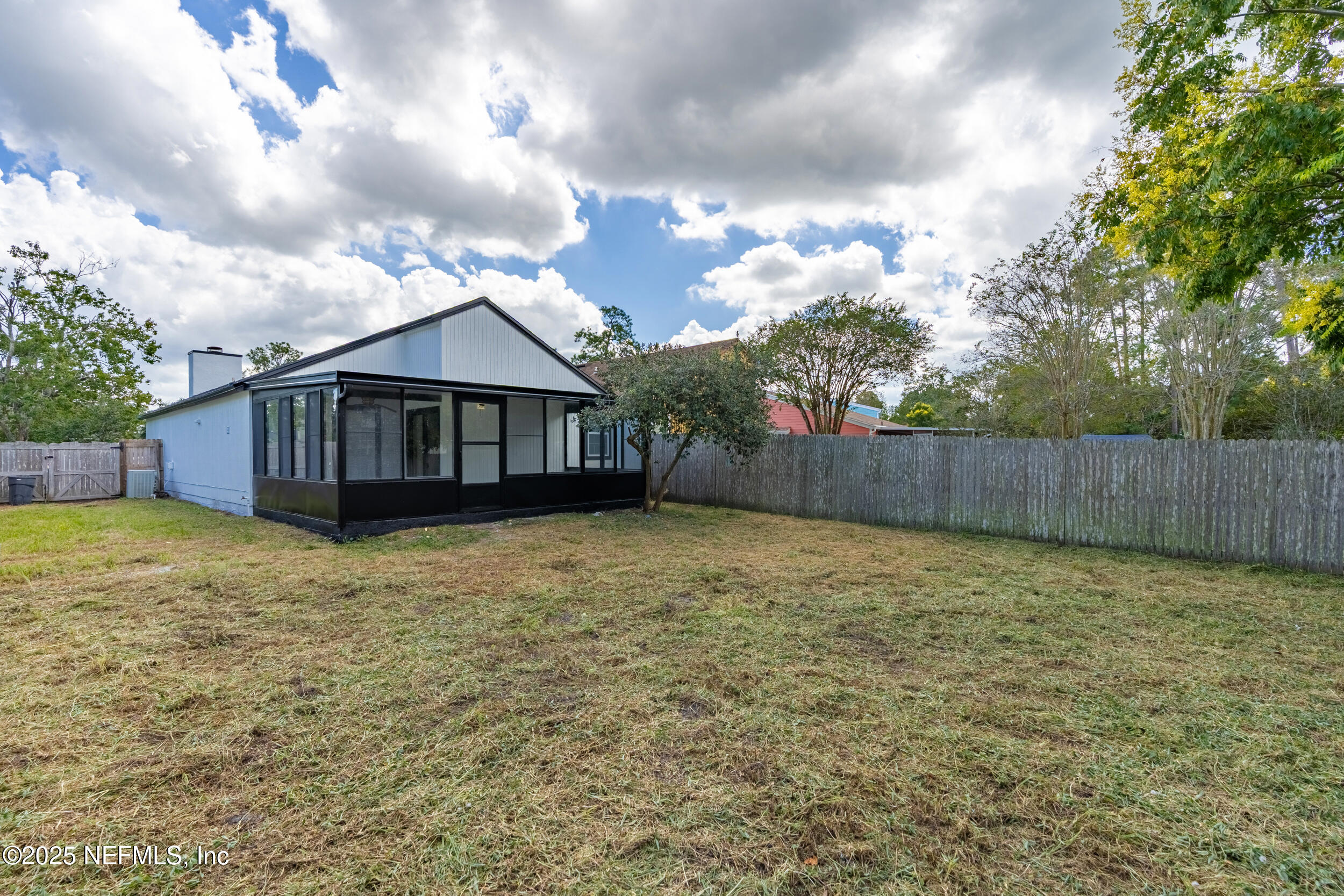2432 GREEN SPRING Drive