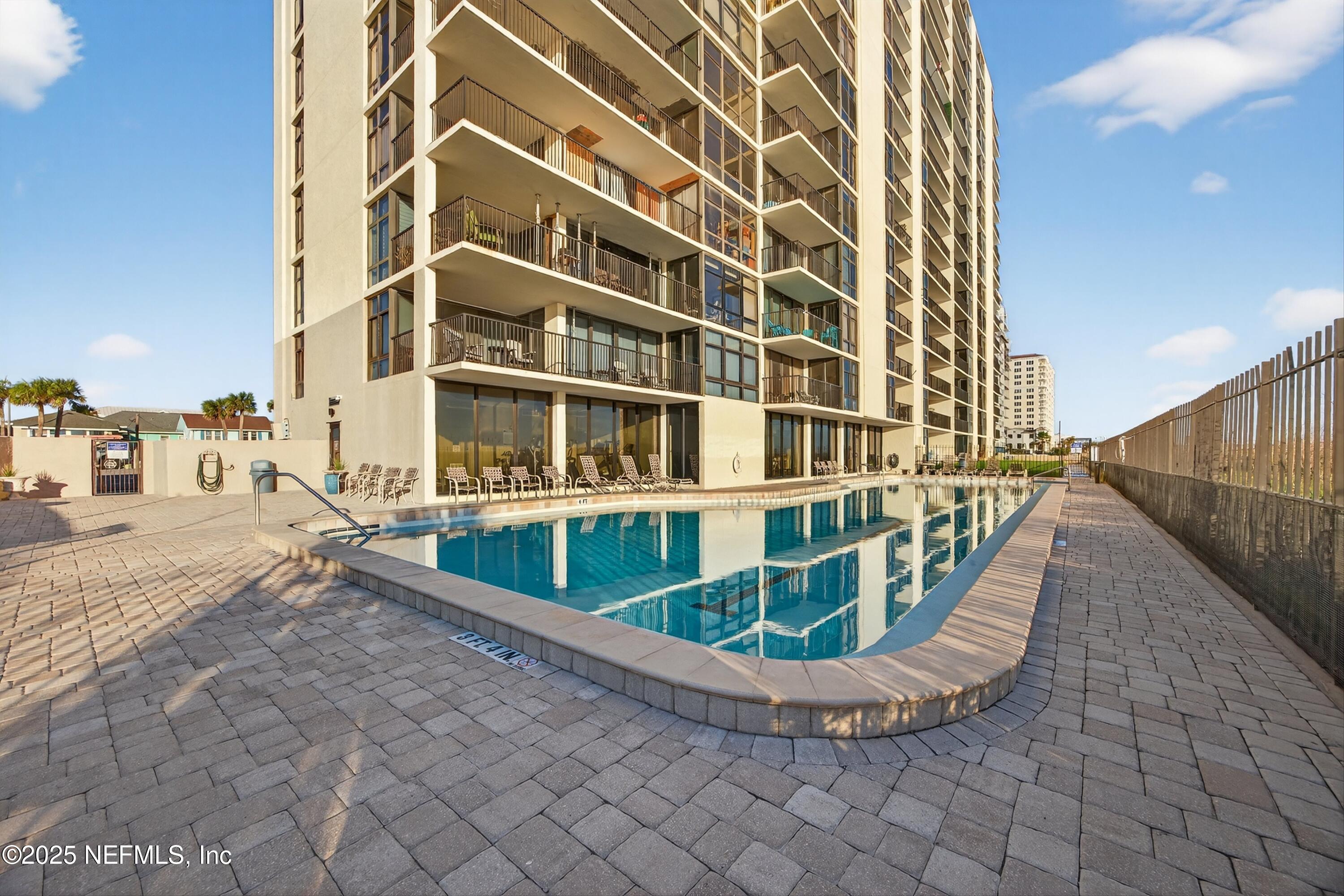 1301 1ST Street S 903