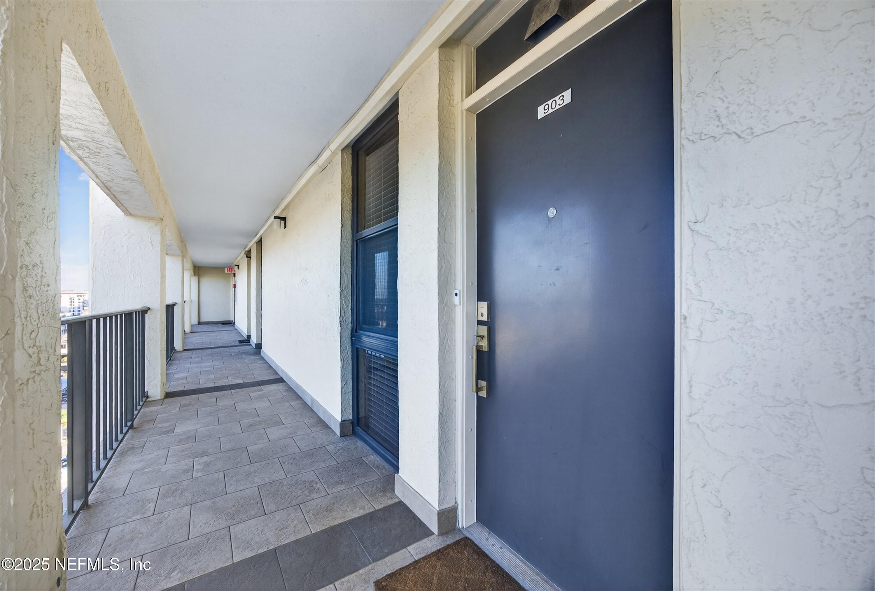 1301 1ST Street S 903