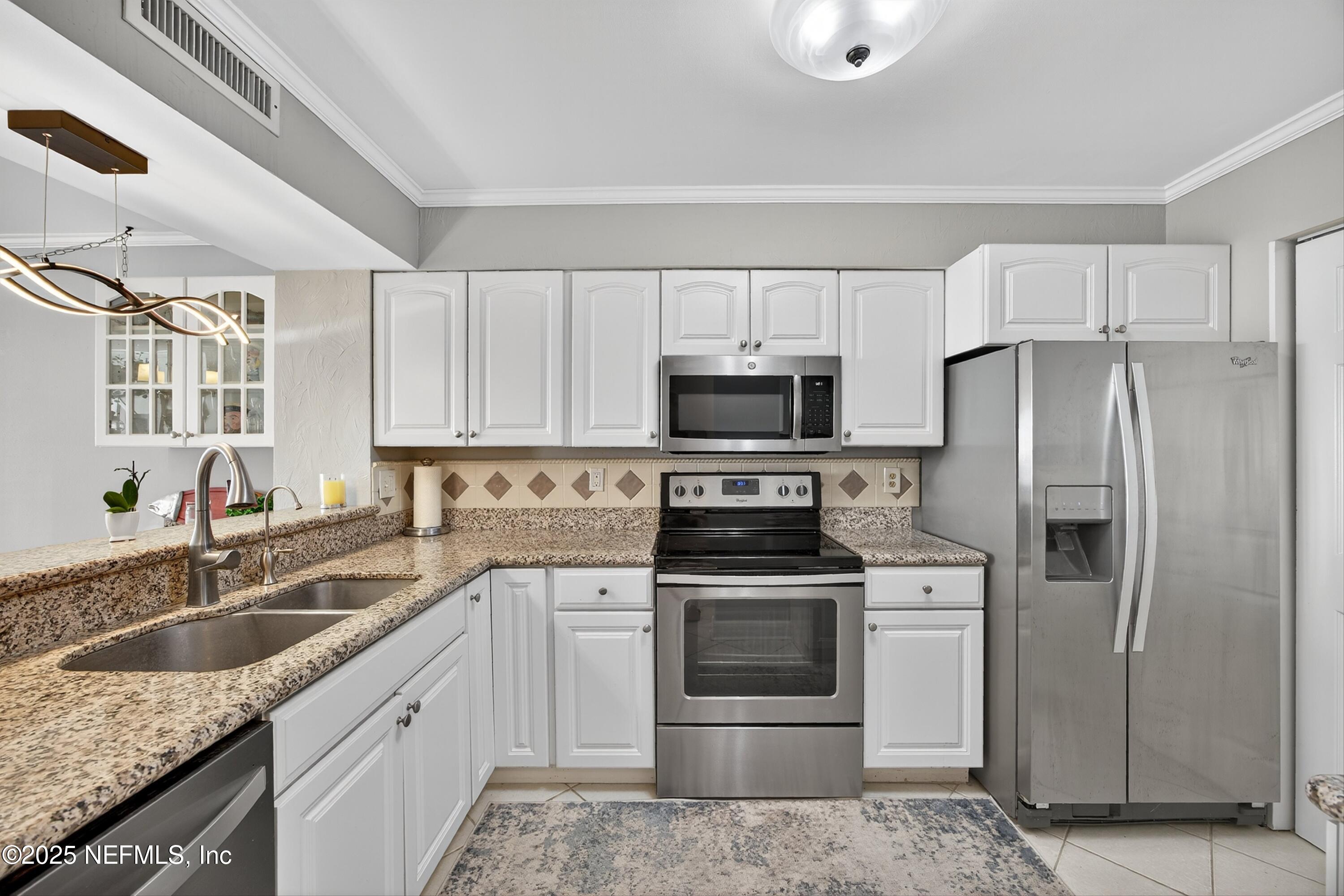 1301 1ST Street S 903