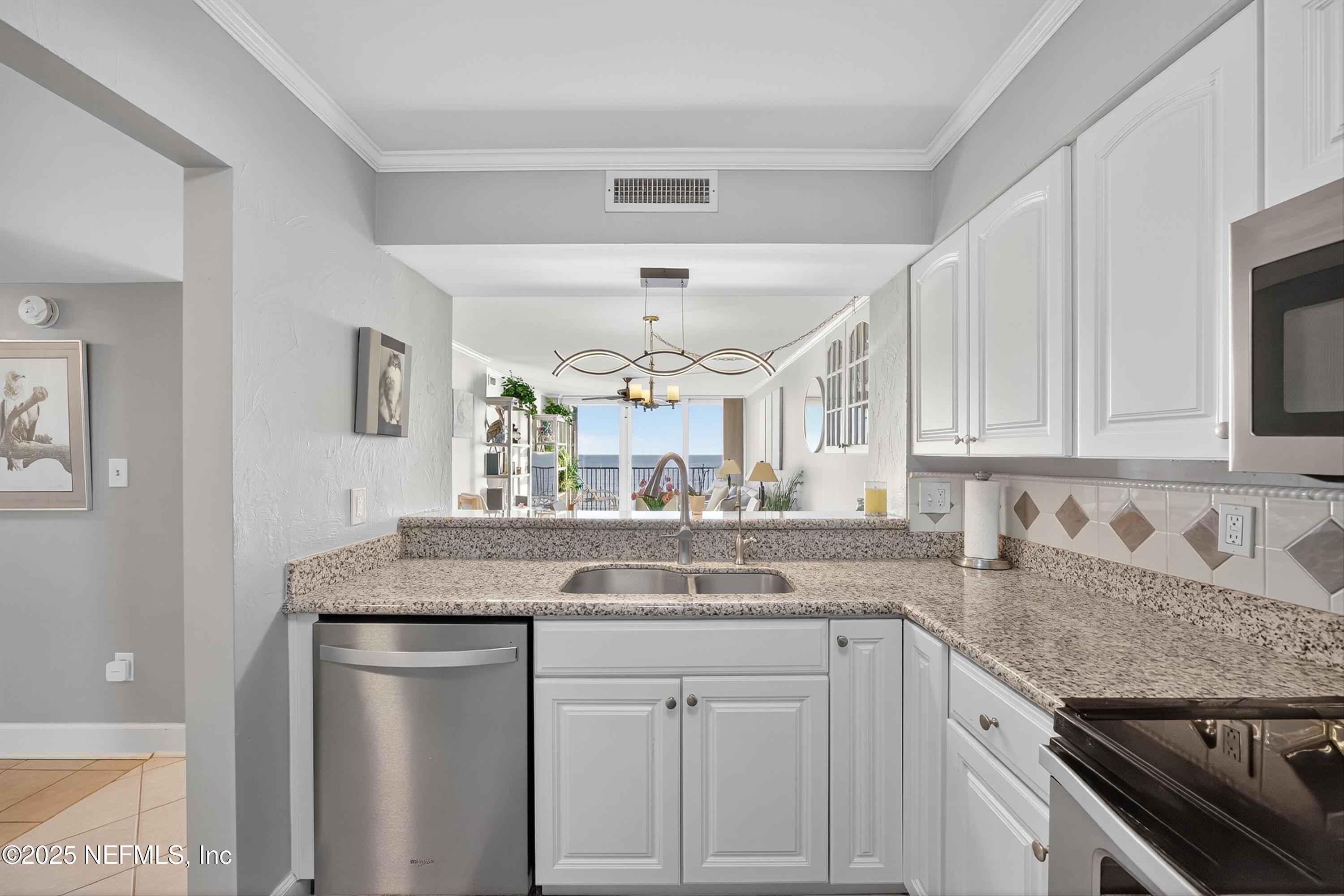 1301 1ST Street S 903