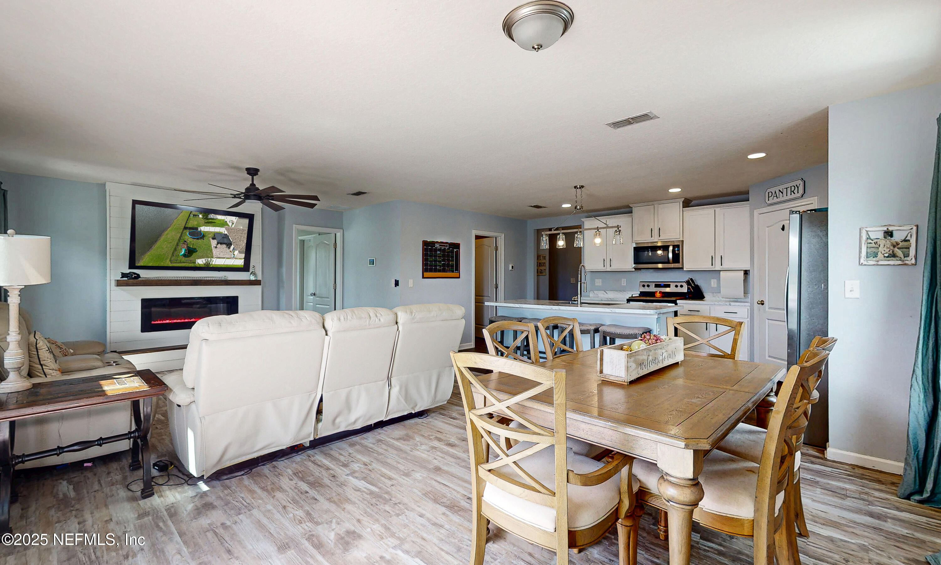 2331 EVENING OAKS Lane