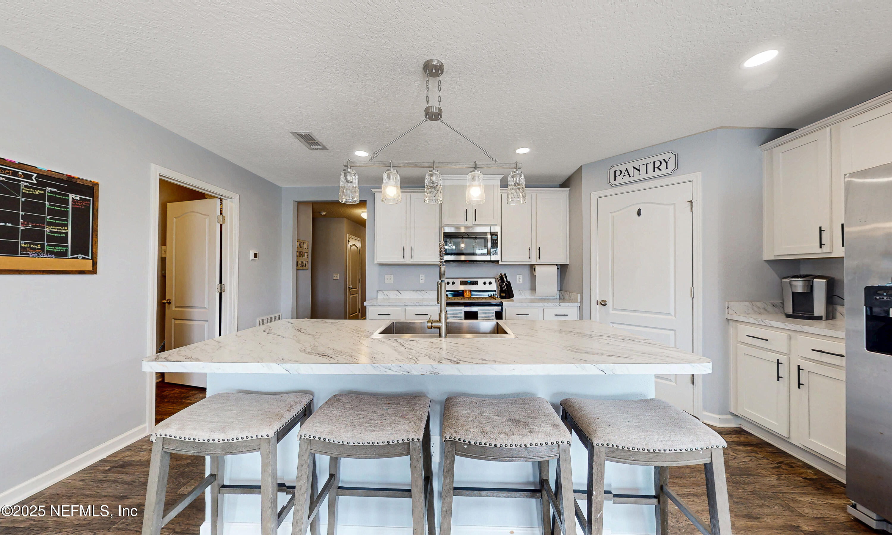 2331 EVENING OAKS Lane