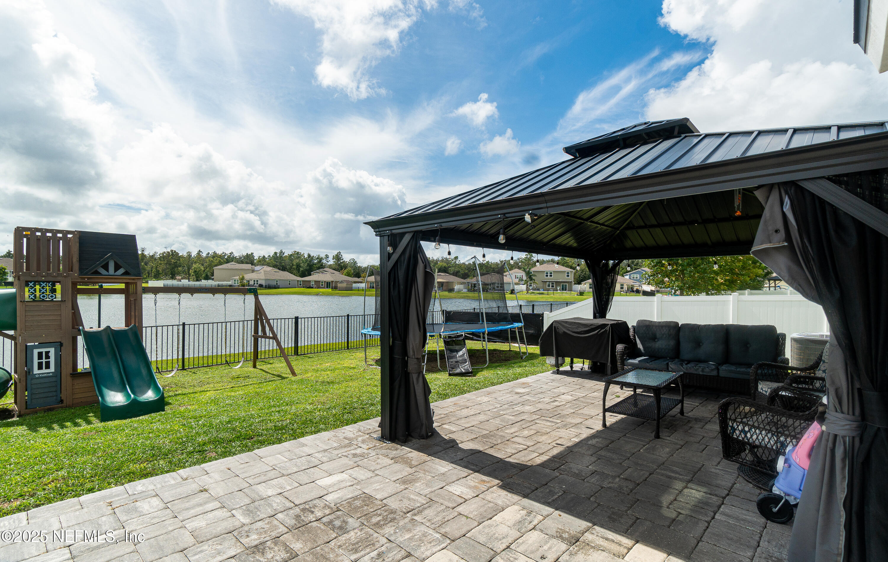 2331 EVENING OAKS Lane