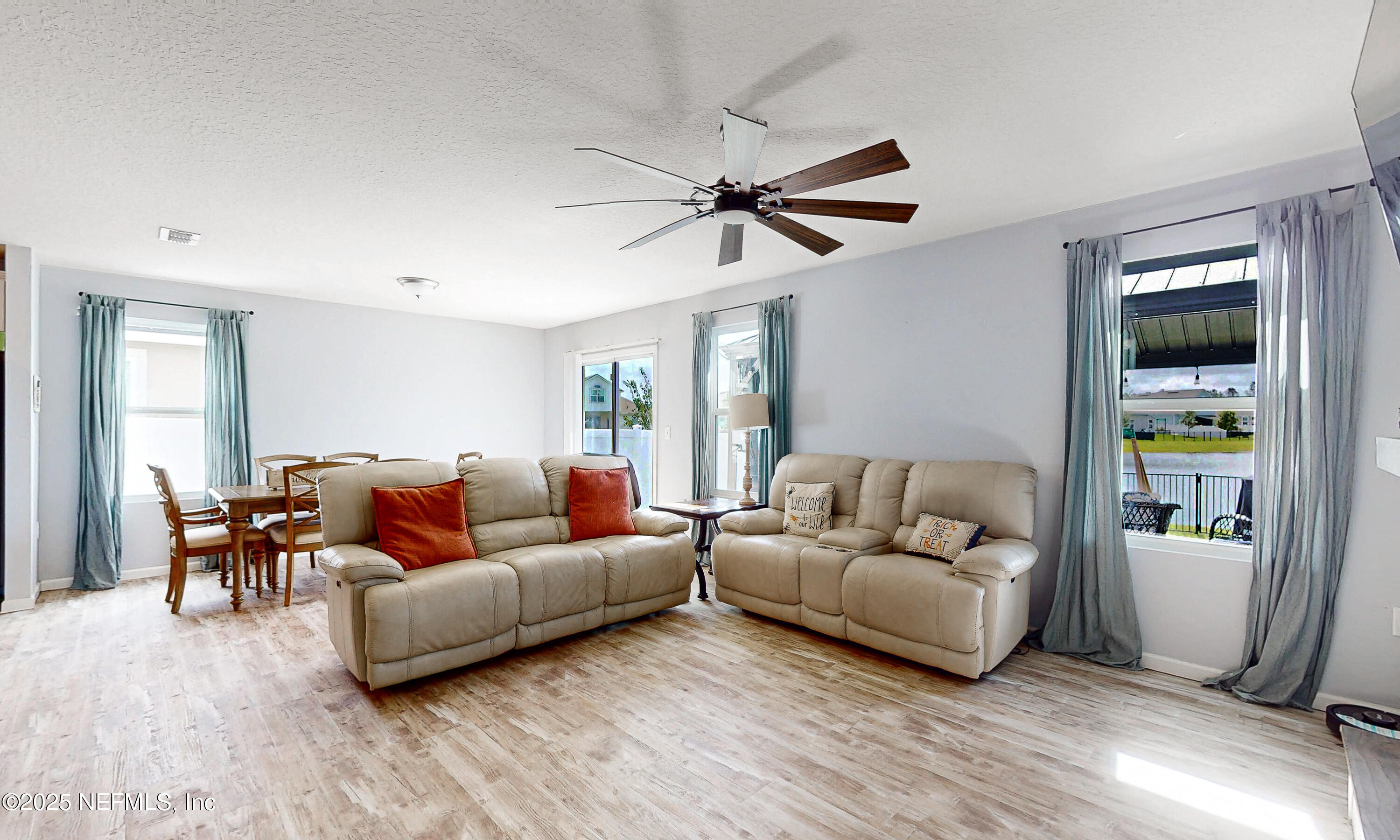 2331 EVENING OAKS Lane