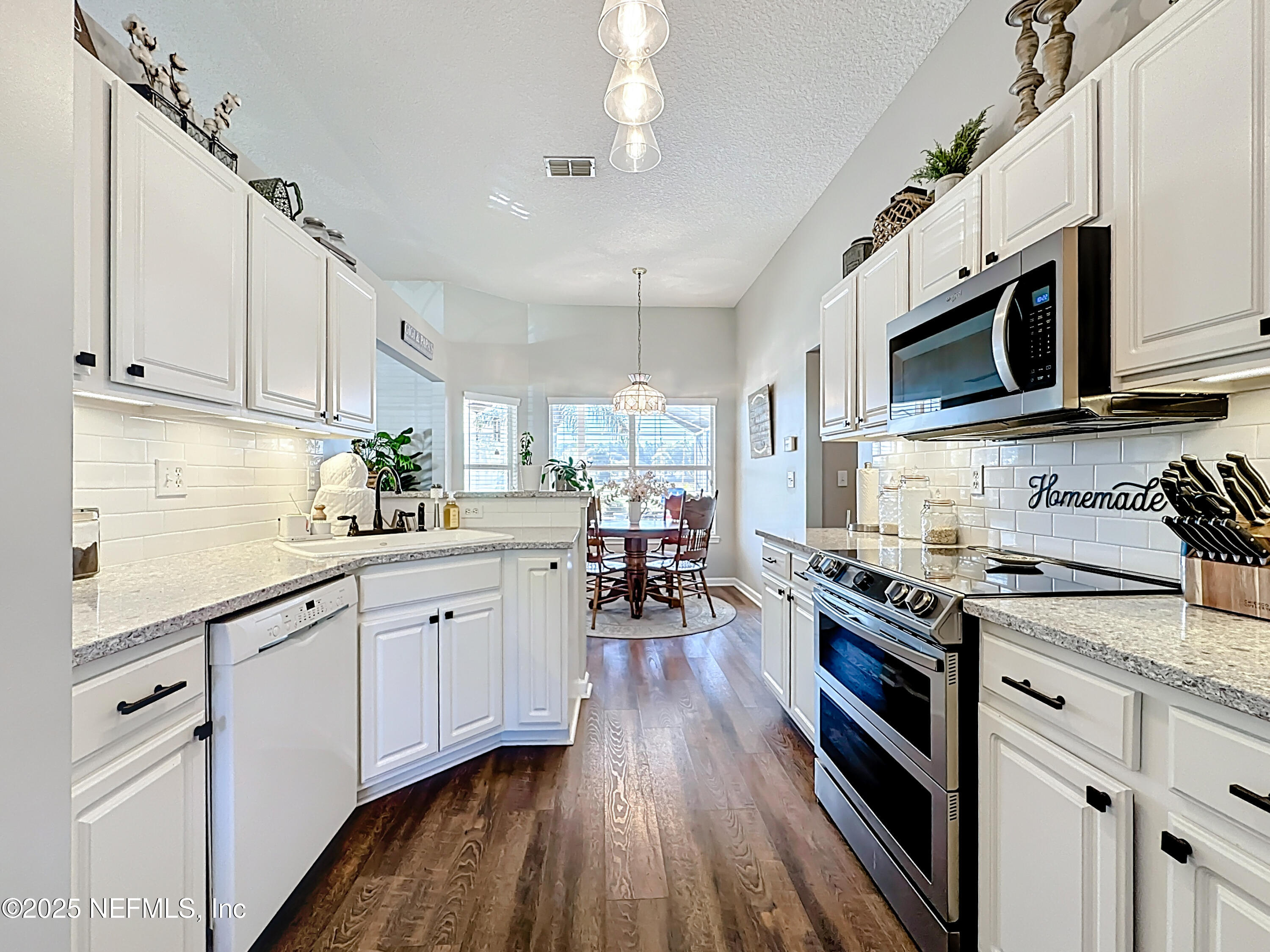10700 GRAYSON Court
