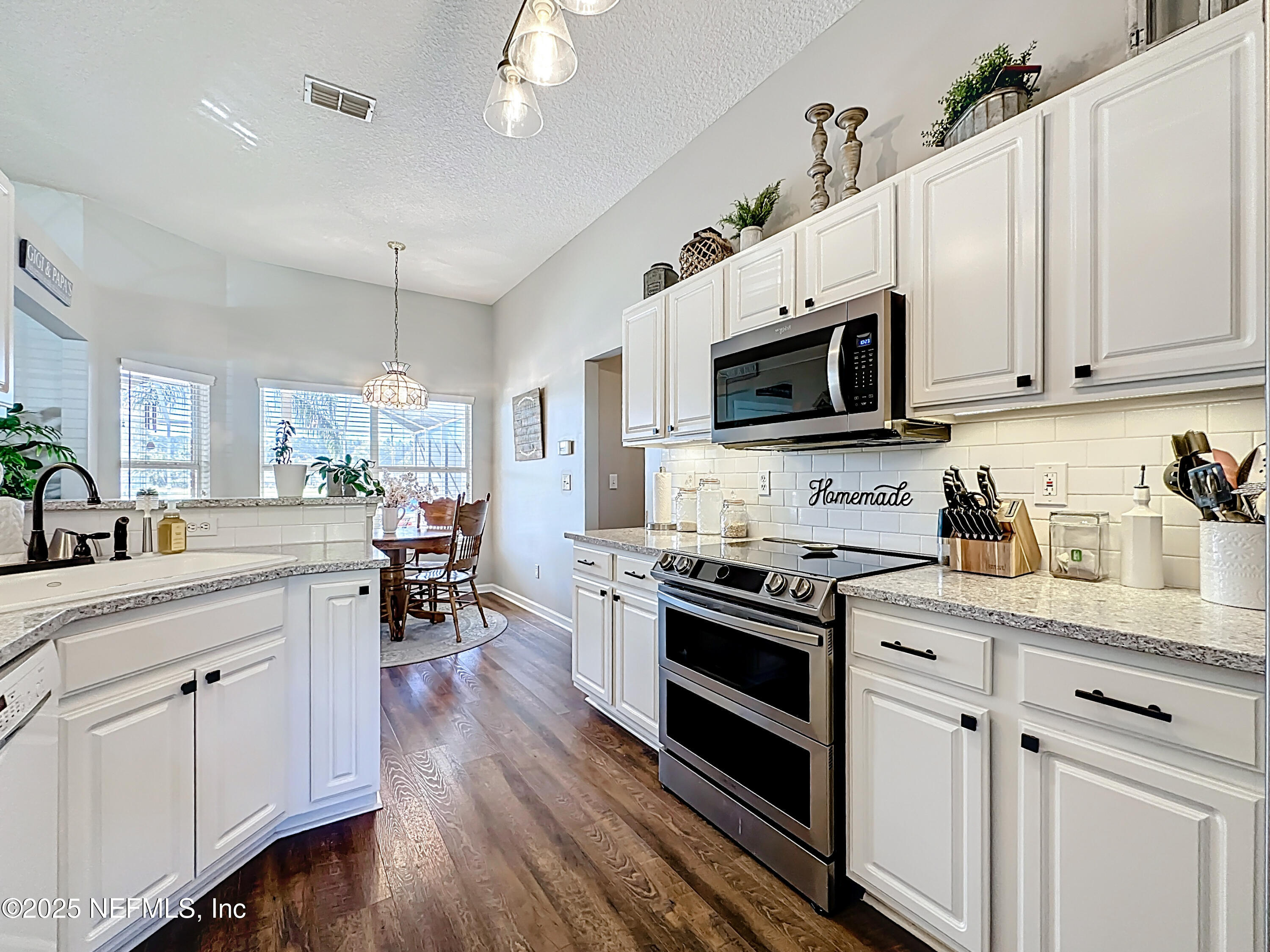 10700 GRAYSON Court