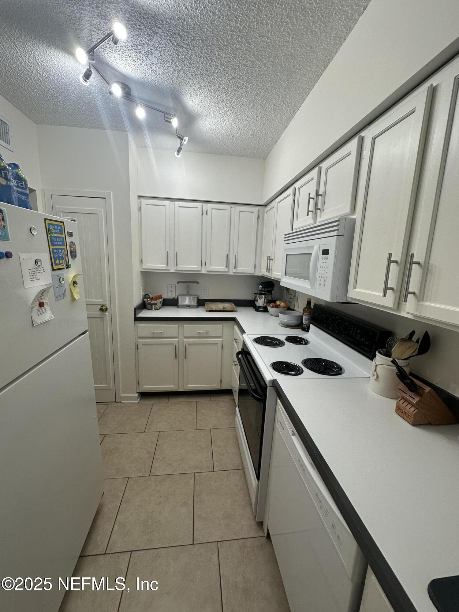 601 1ST Street 3G