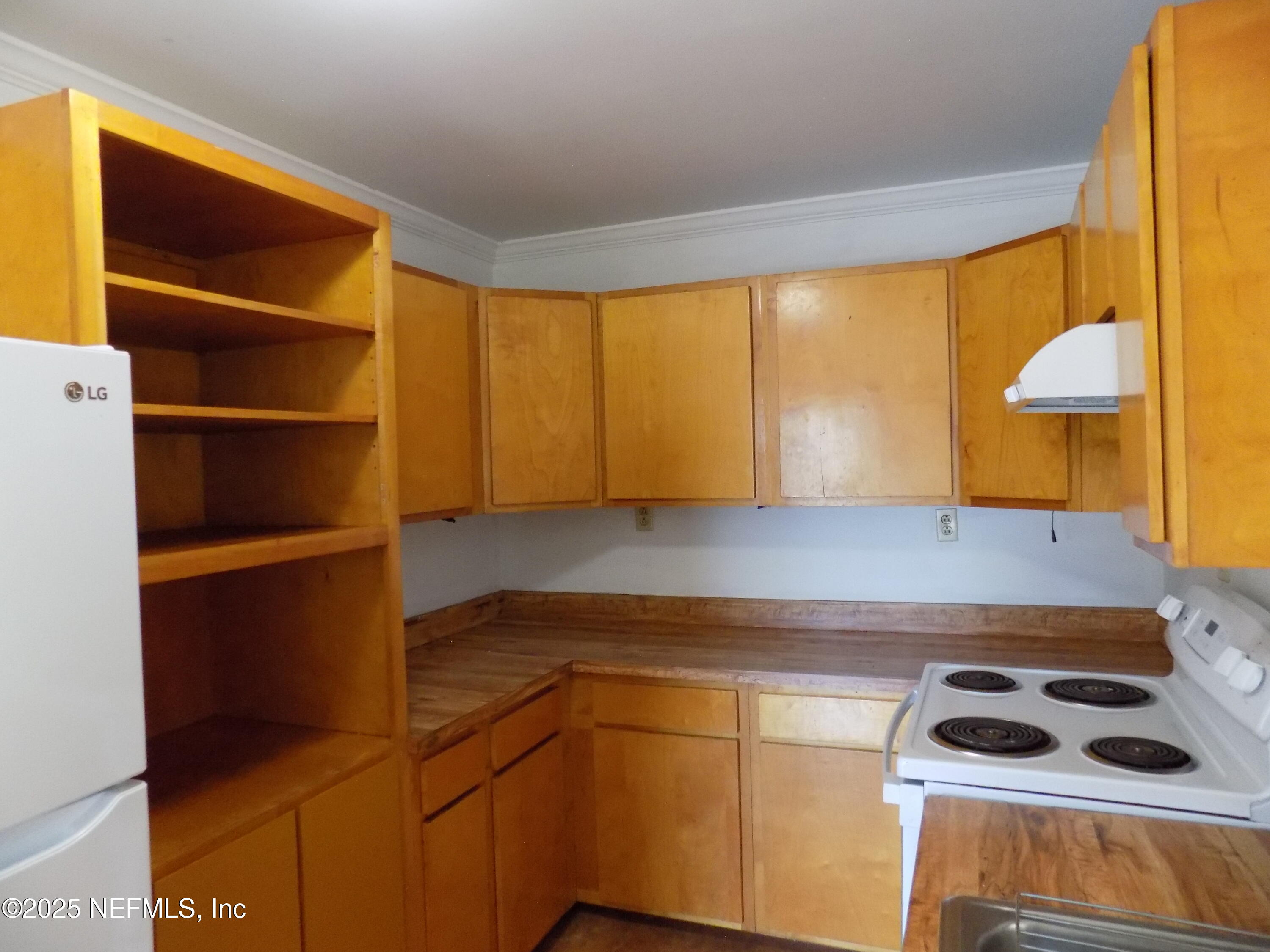57 S FLETCHER Avenue C2