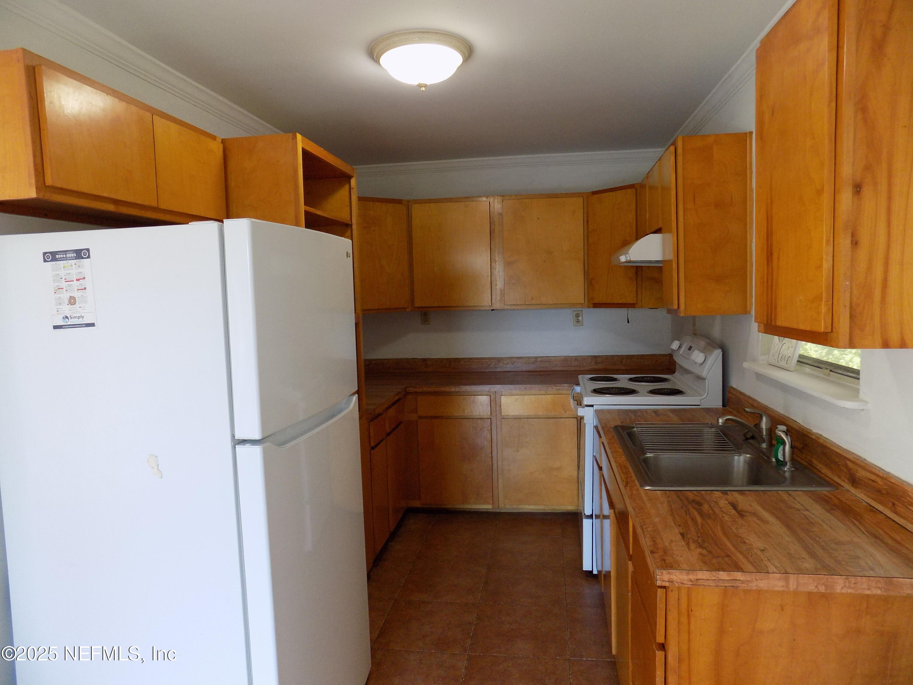 57 S FLETCHER Avenue C2