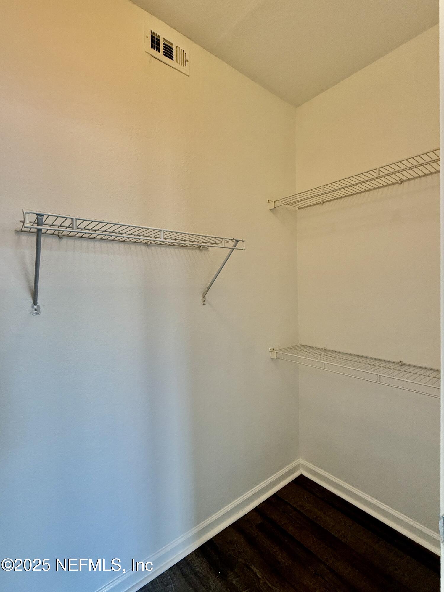 10075 GATE Parkway 1912