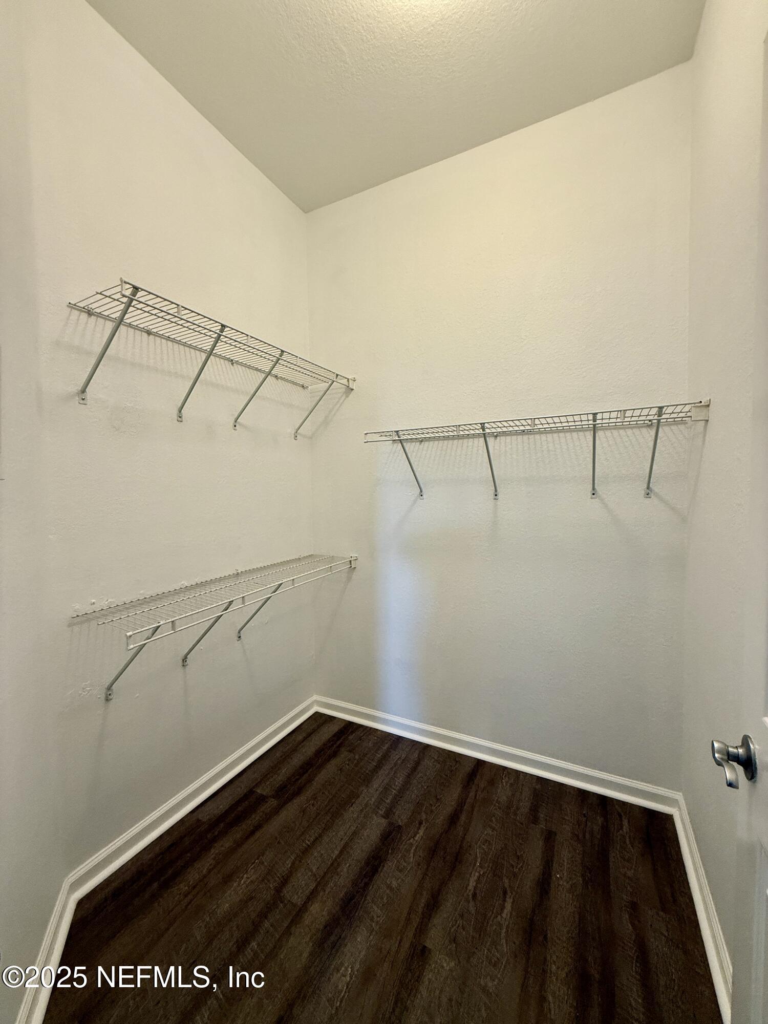 10075 GATE Parkway 1912