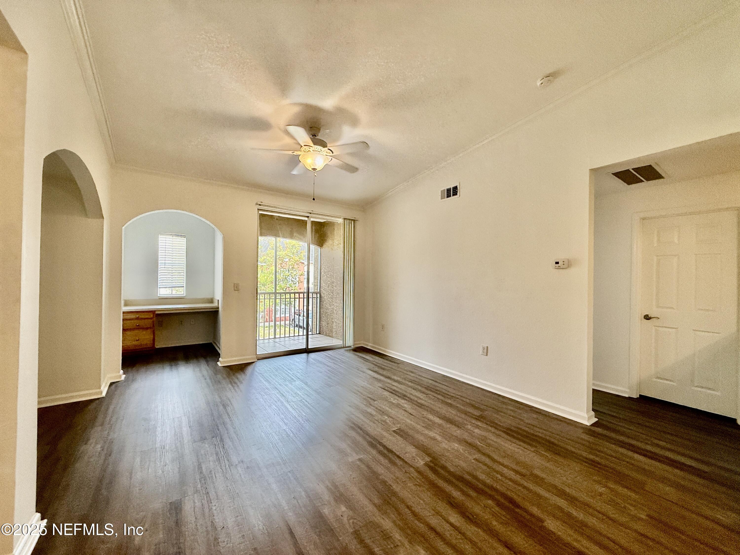 10075 GATE Parkway 1912