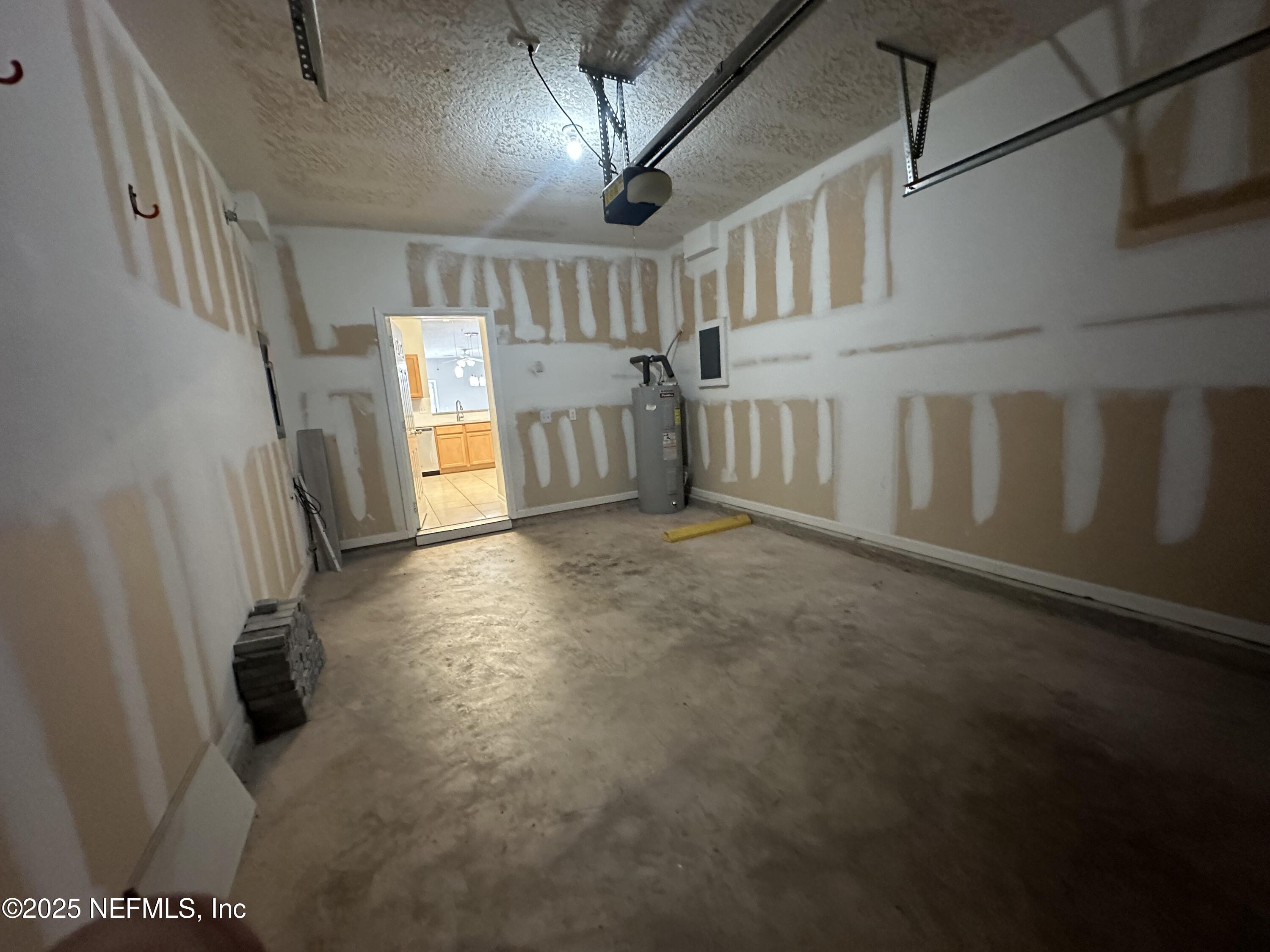 105 LEESE Drive, St. Johns