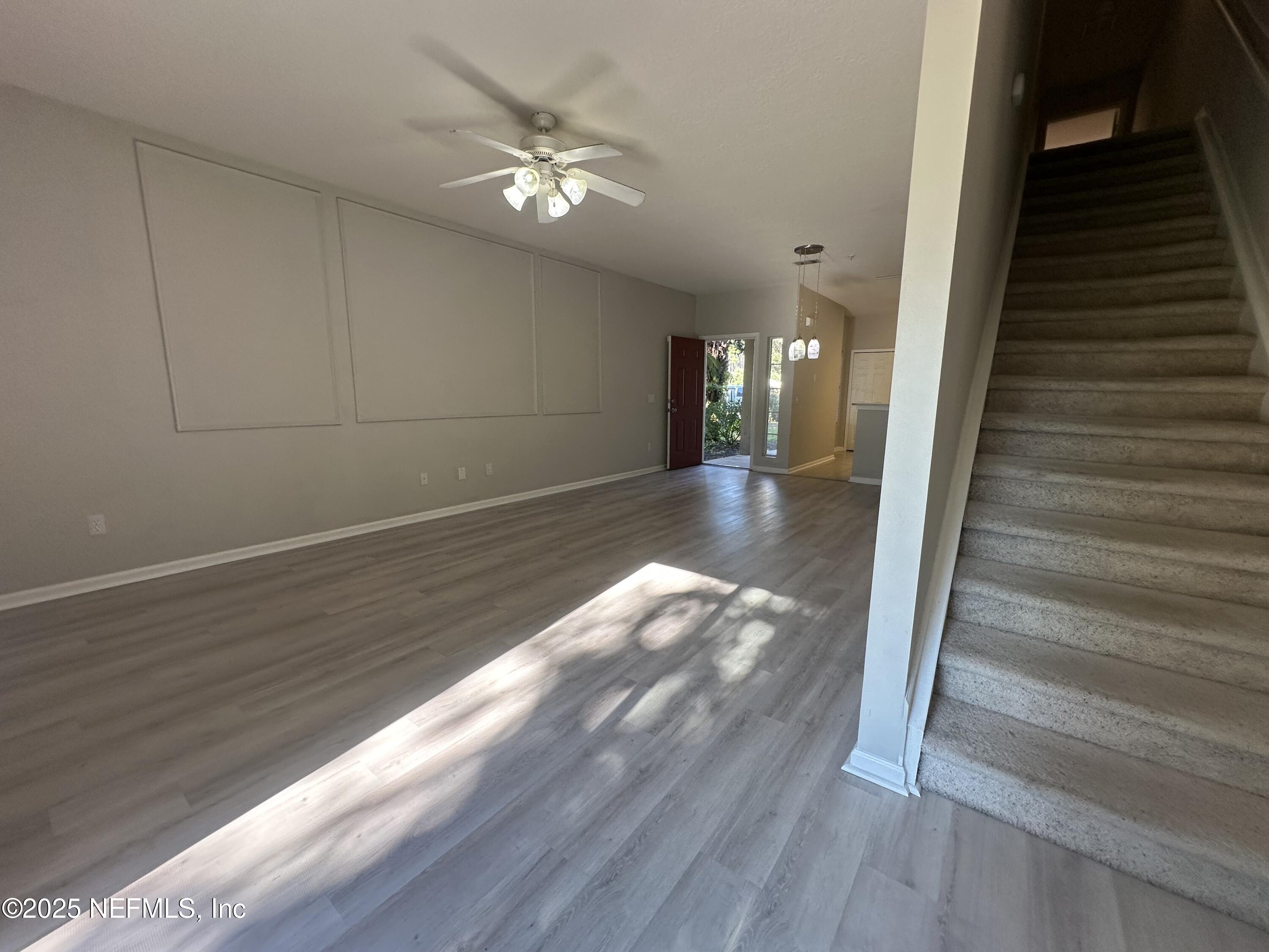 105 LEESE Drive, St. Johns