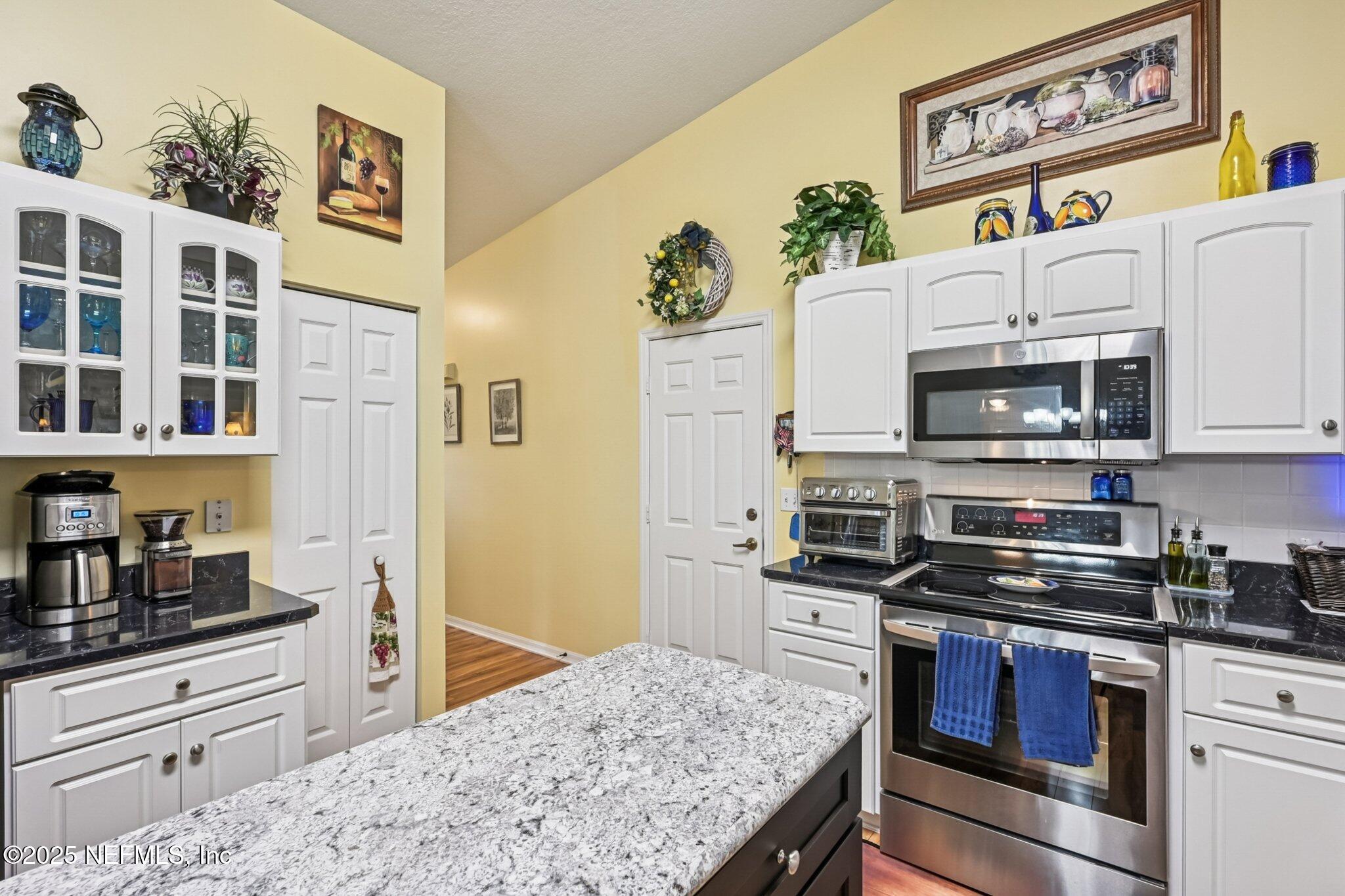 120 ASHLEY LAKE Drive