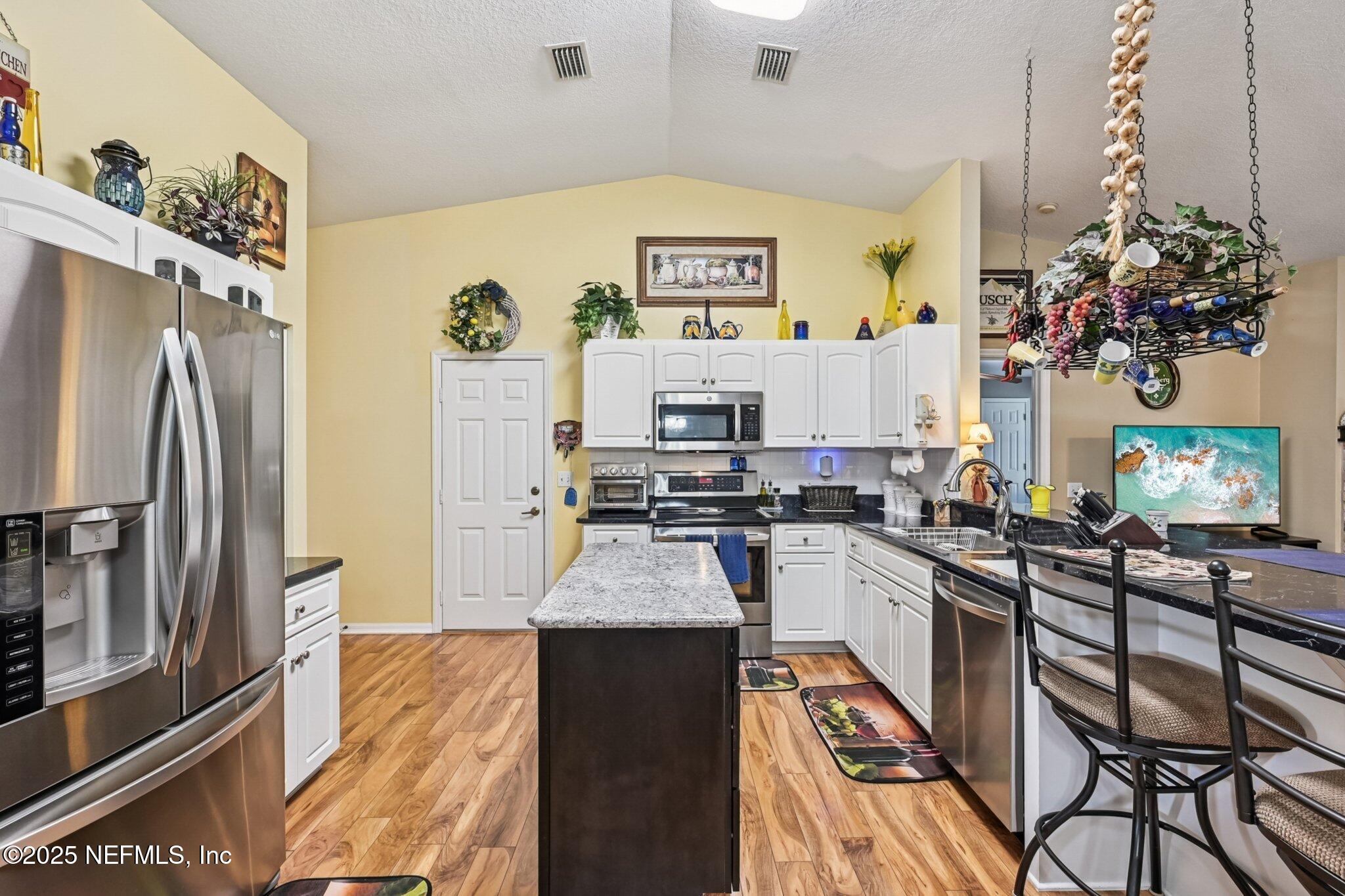 120 ASHLEY LAKE Drive