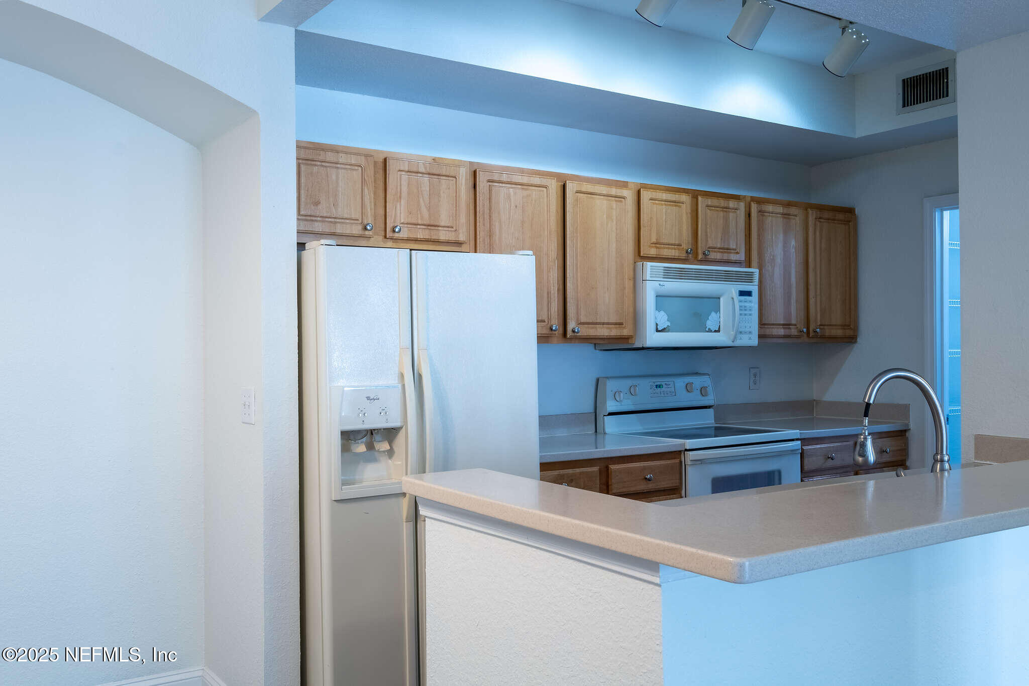 10075 GATE PKWY Parkway N 2501