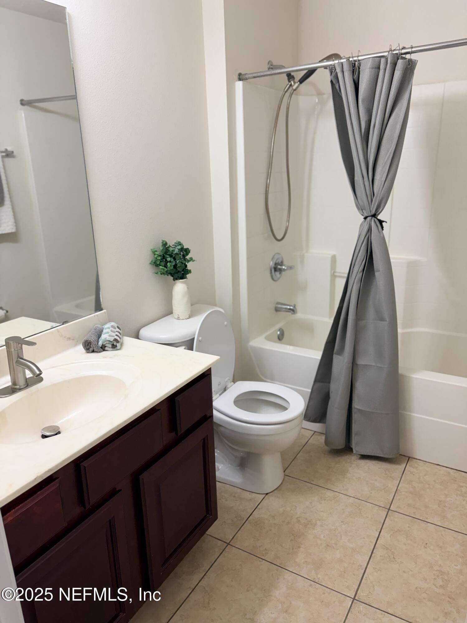483 S ABERDEENSHIRE Drive, St. Johns