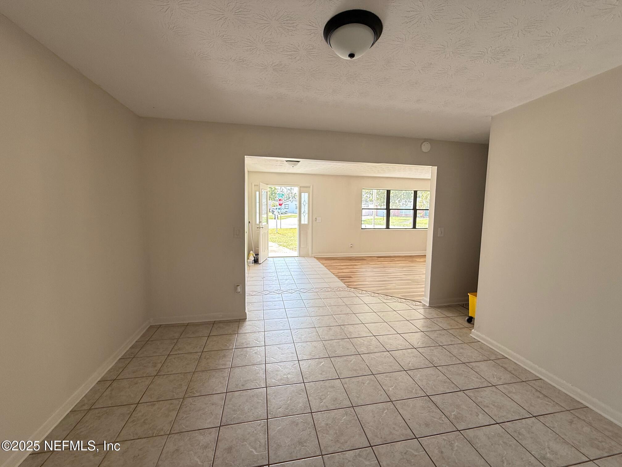 5445 GLORIANNE Drive