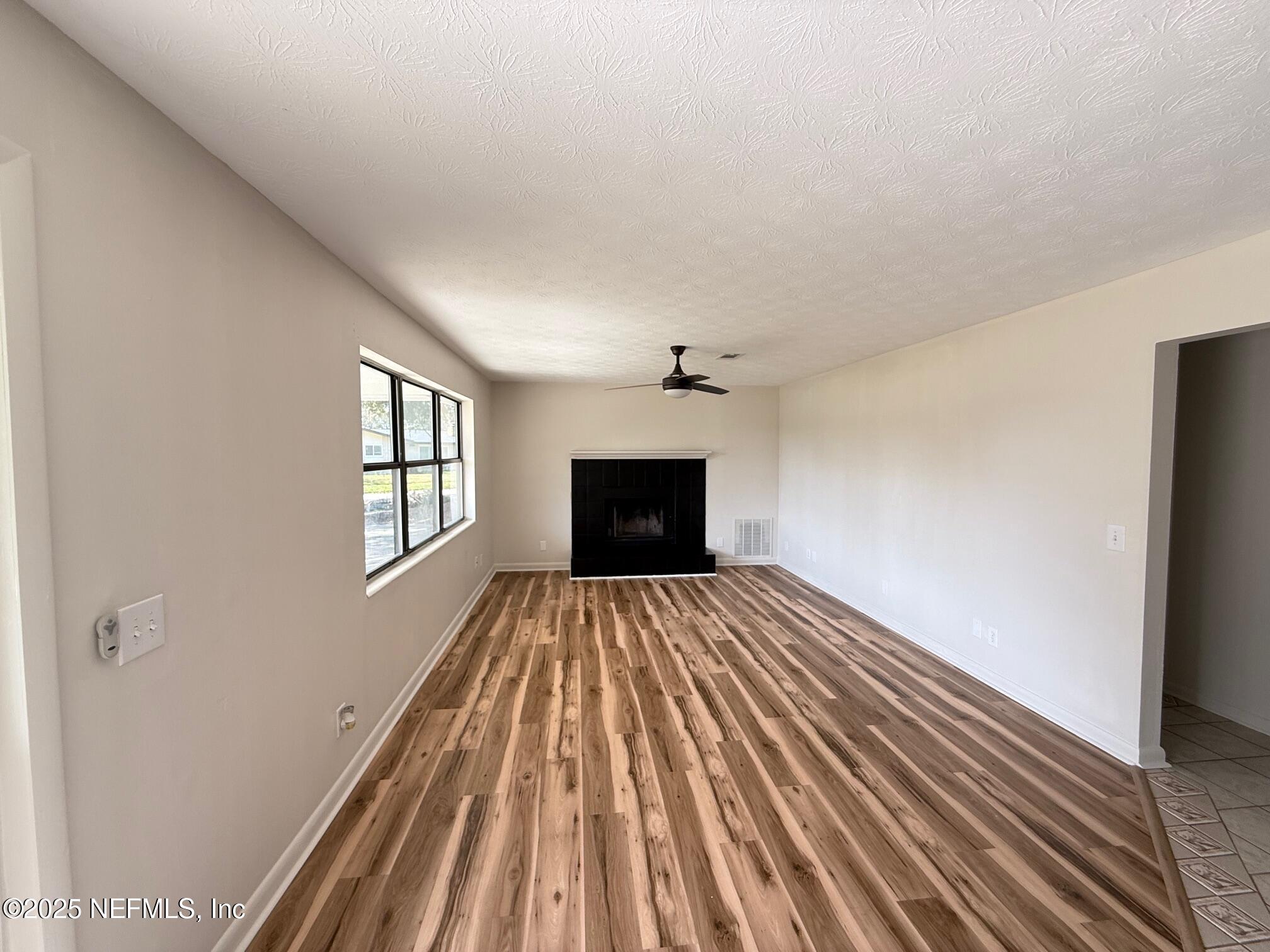 5445 GLORIANNE Drive