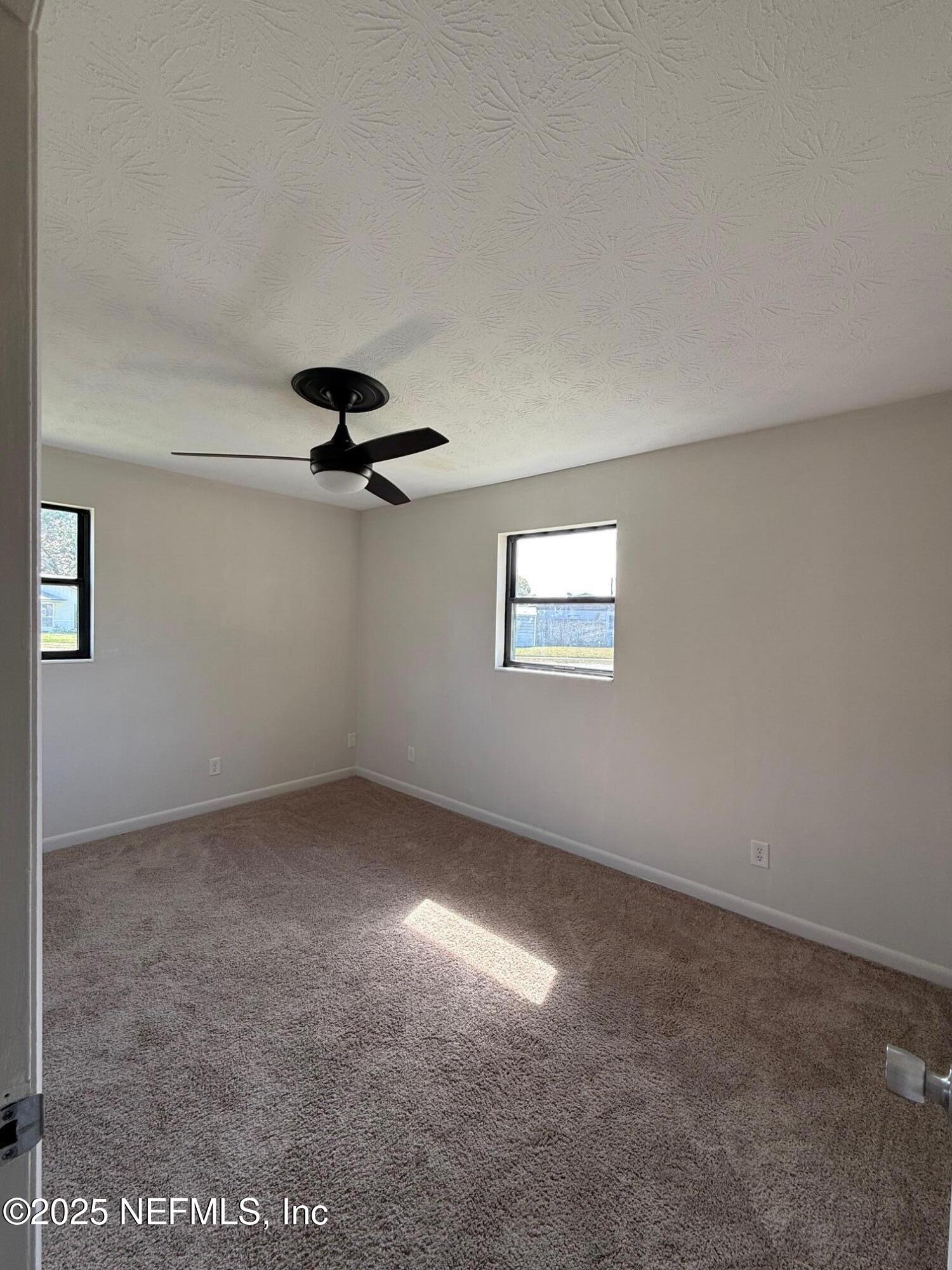 5445 GLORIANNE Drive