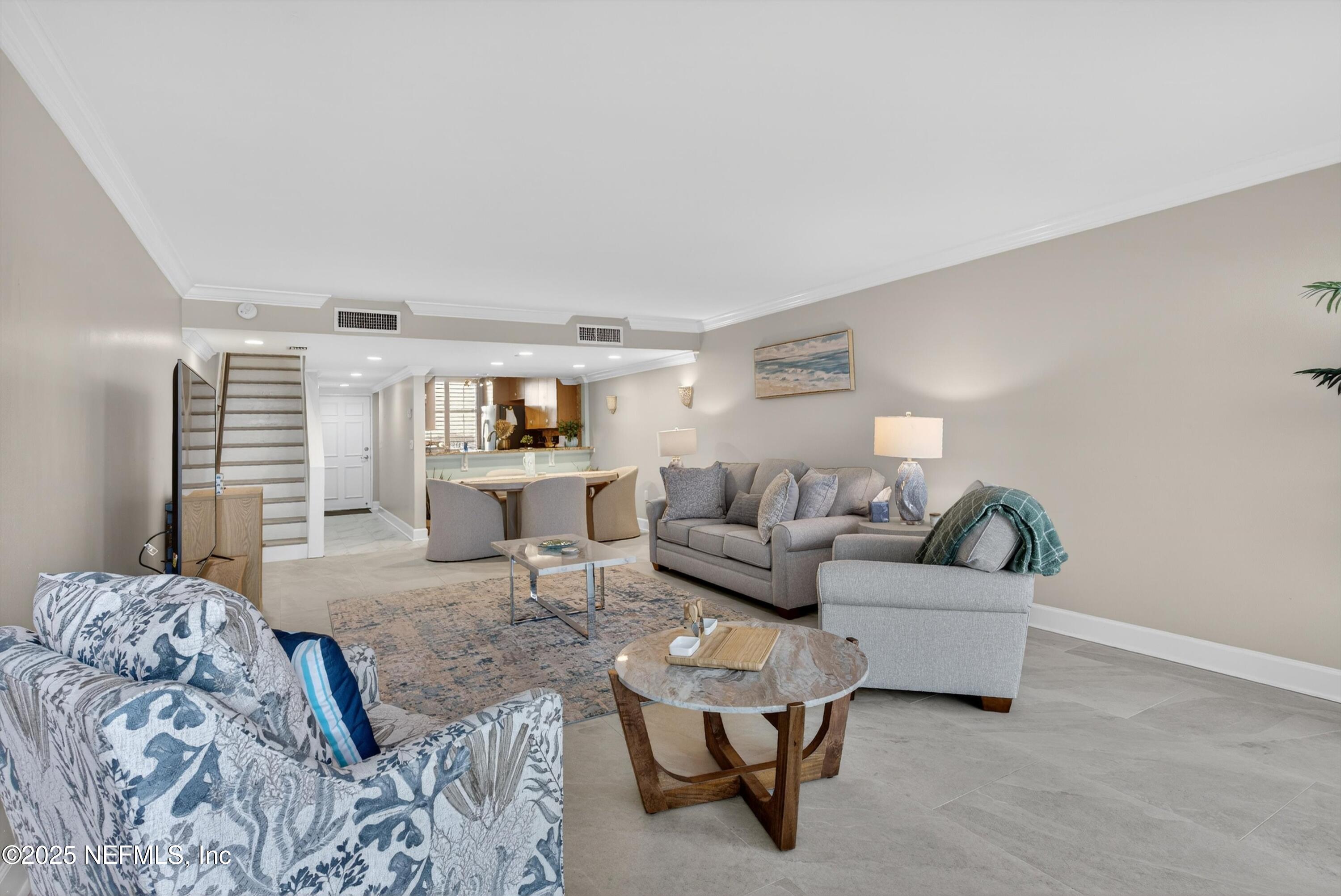2100 OCEAN Drive PH-2