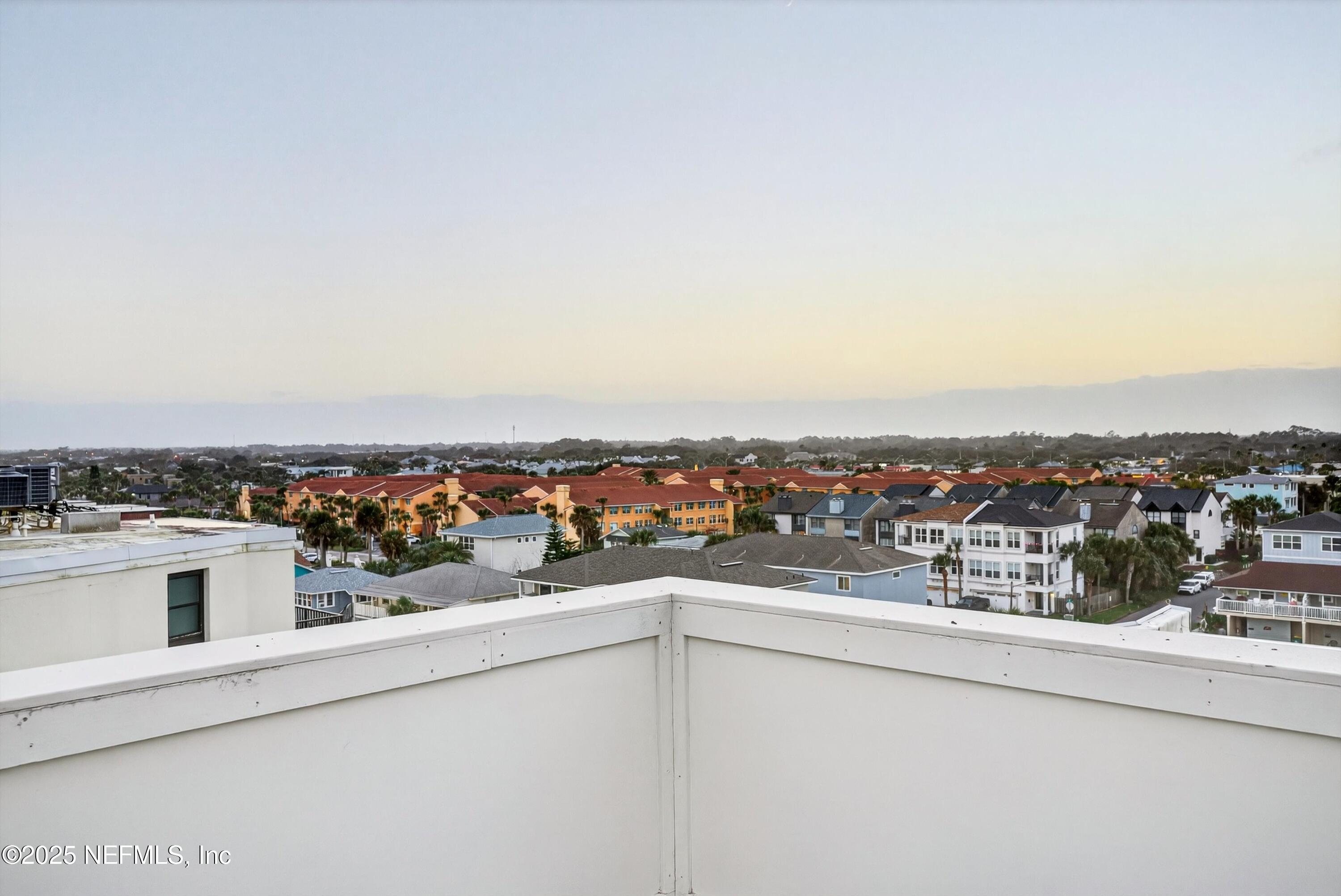 2100 OCEAN Drive PH-2