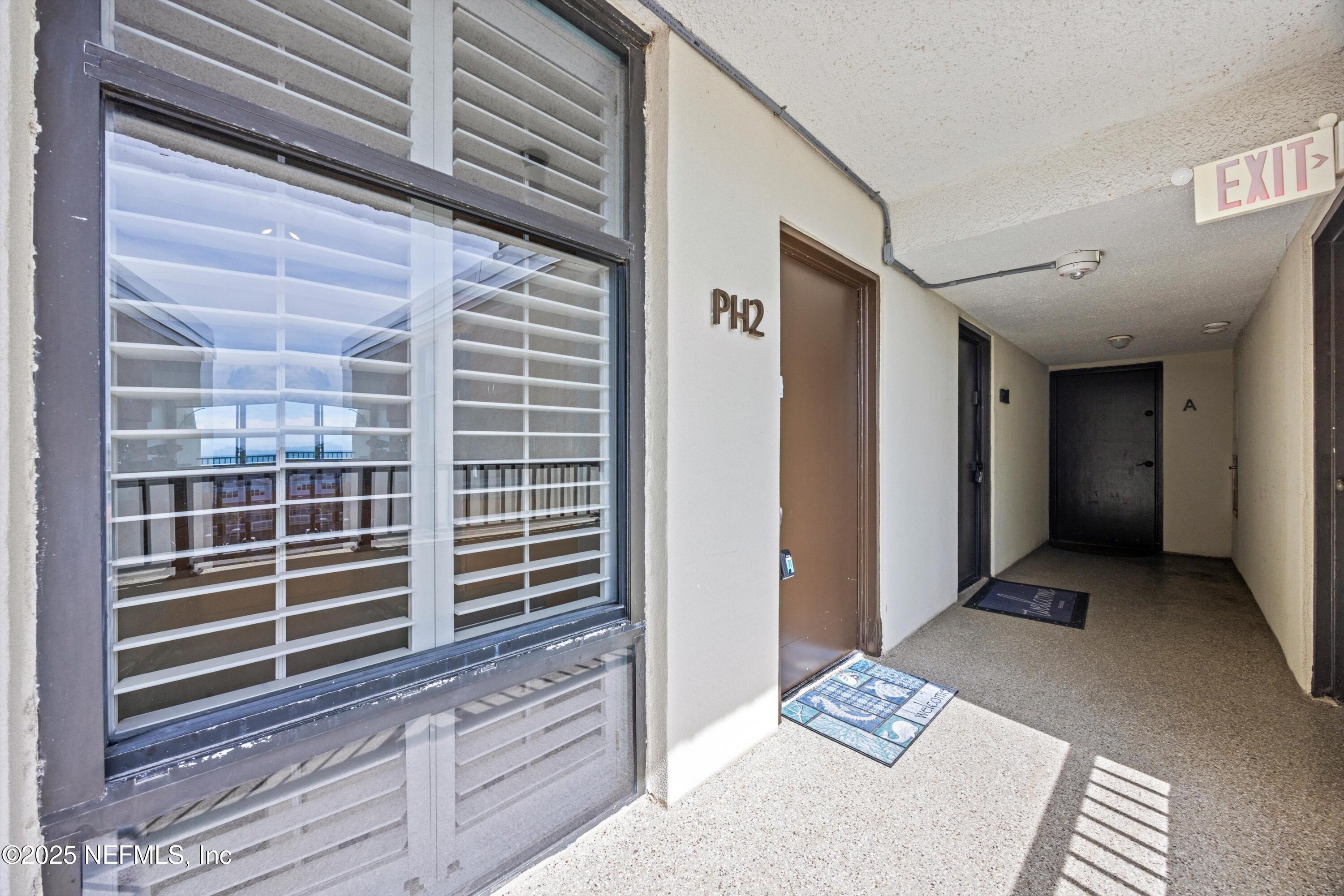 2100 OCEAN Drive PH-2