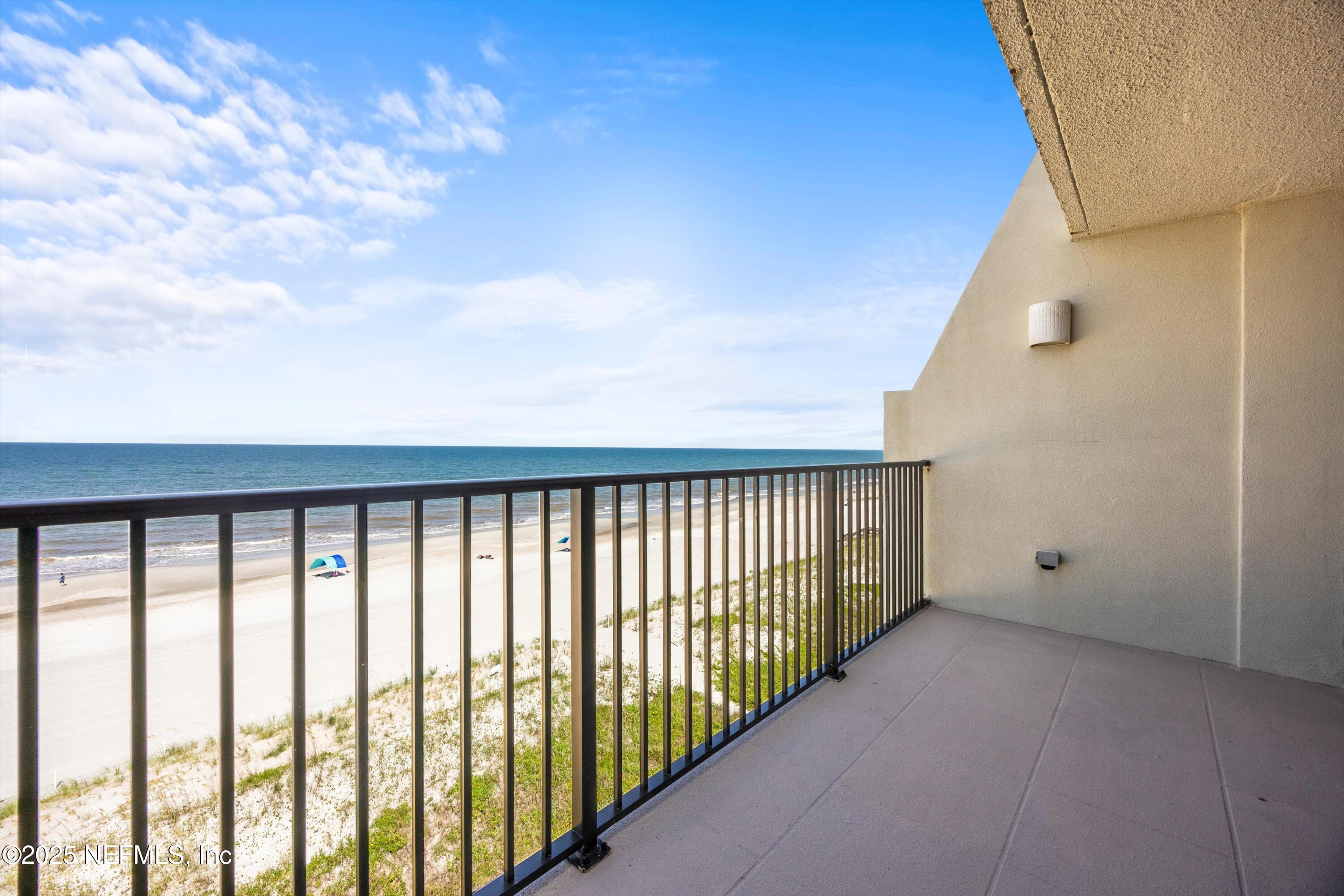 2100 OCEAN Drive PH-2
