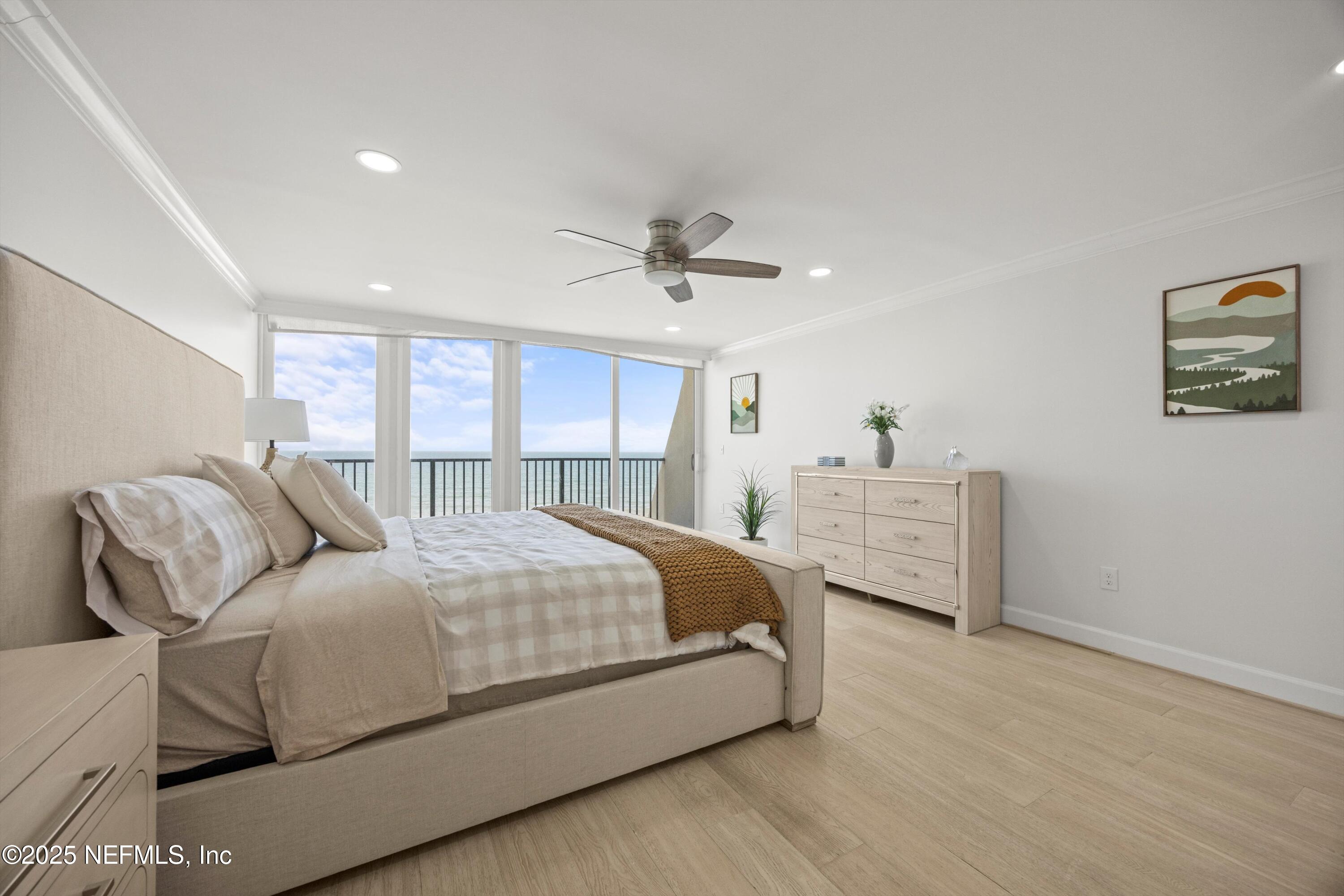 2100 OCEAN Drive PH-2