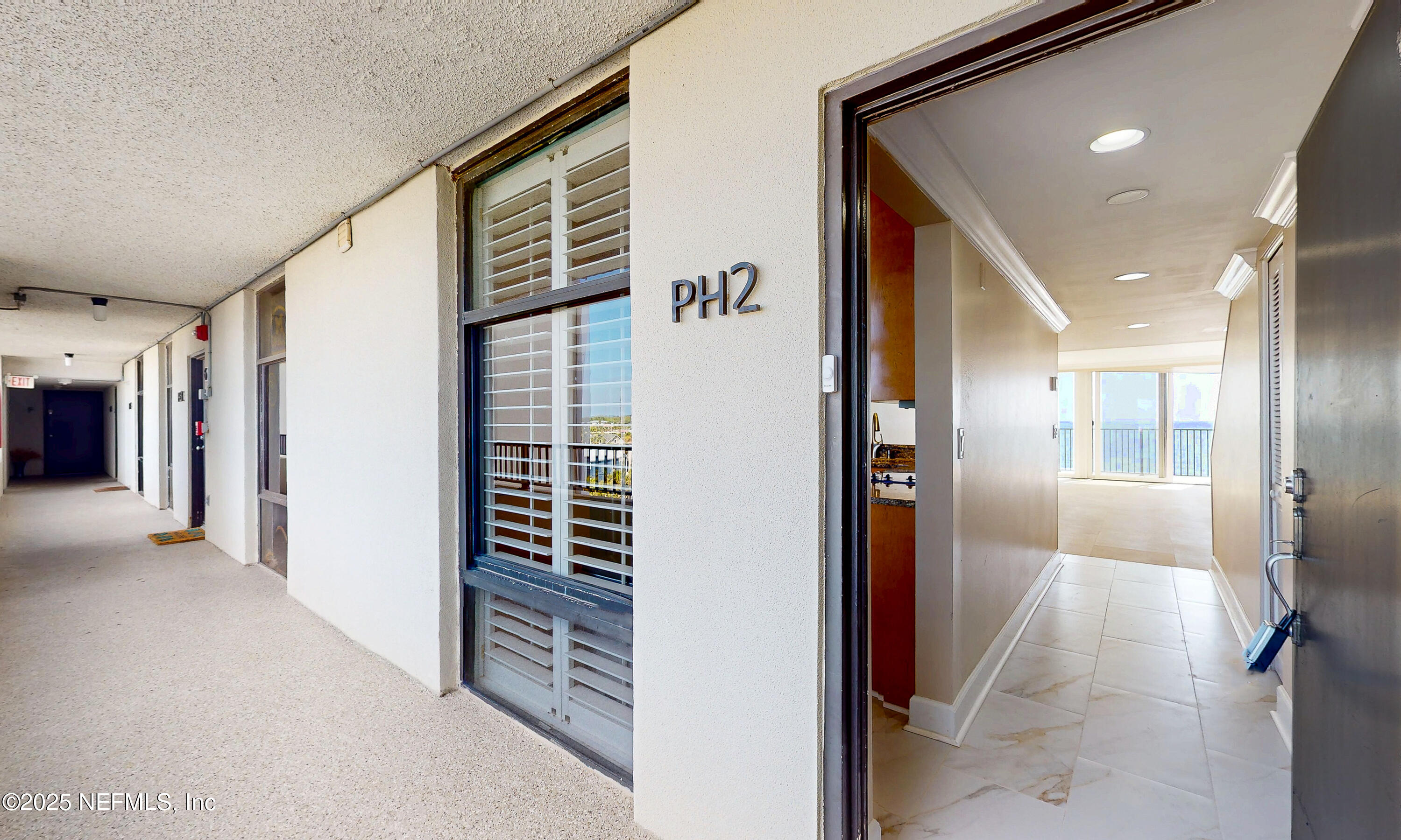 2100 OCEAN Drive PH-2